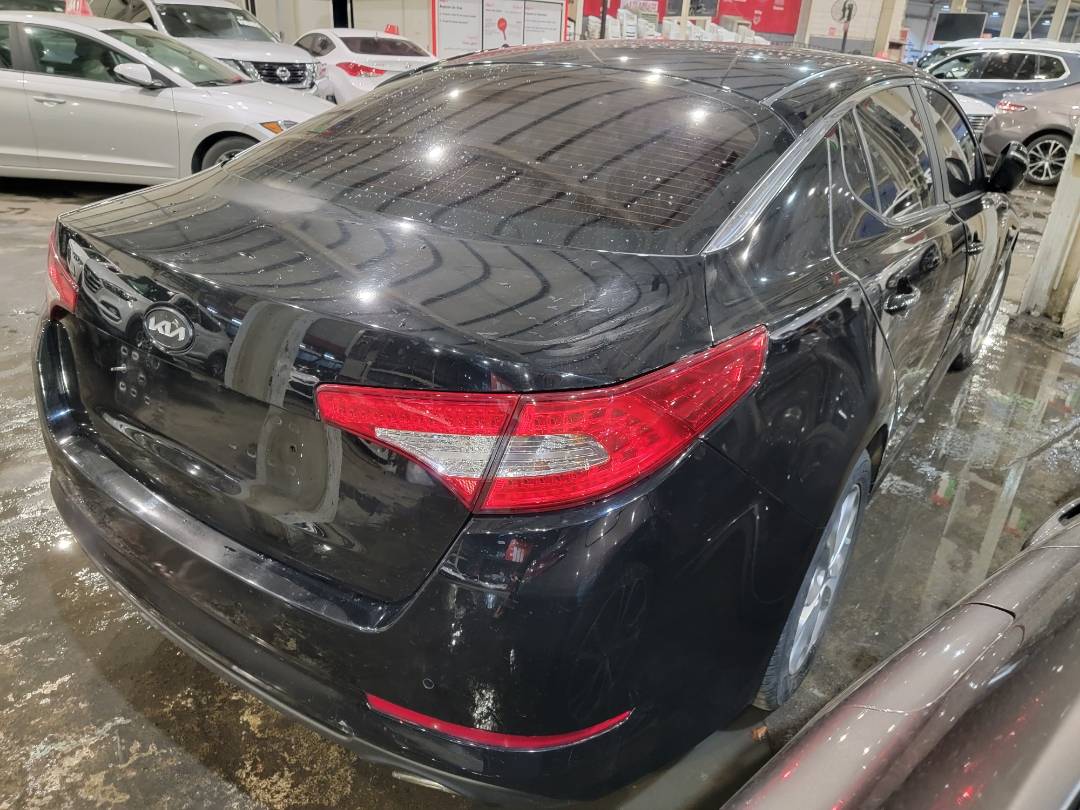 2012 KIA K5 — 237585 KM — Lot 187758 — Main - Marhaba Auctions Used Cars - Image 4