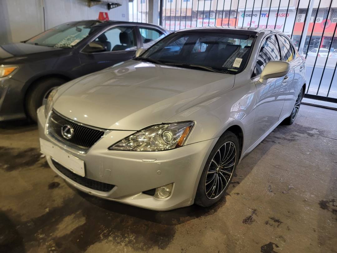 2007 LEXUS IS 250 — 269500 Miles — Lot 2872058412 — Main - Marhaba Auctions Used Cars - Image 5