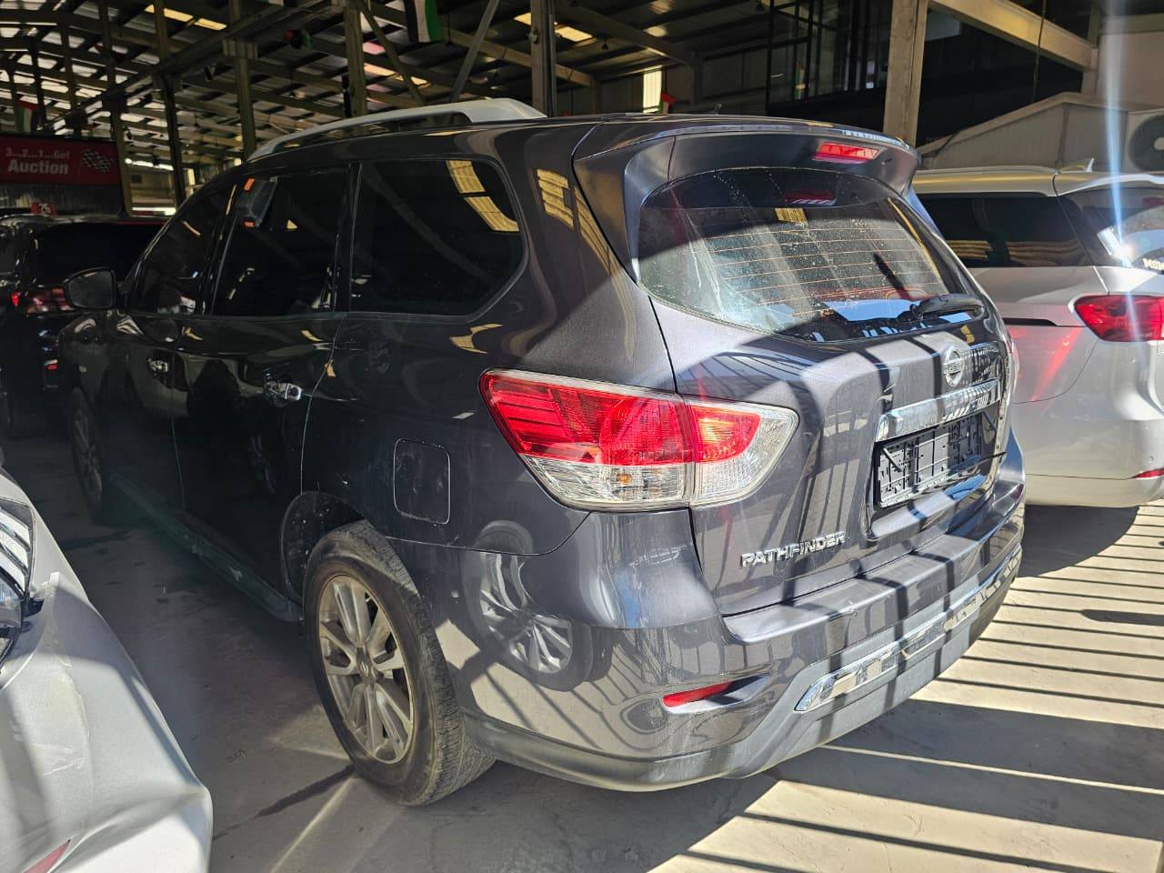 2014 NISSAN PATHFINDER — 168128 KM — Lot M78EC726896 — Main - Marhaba Auctions Used Cars - Image 5