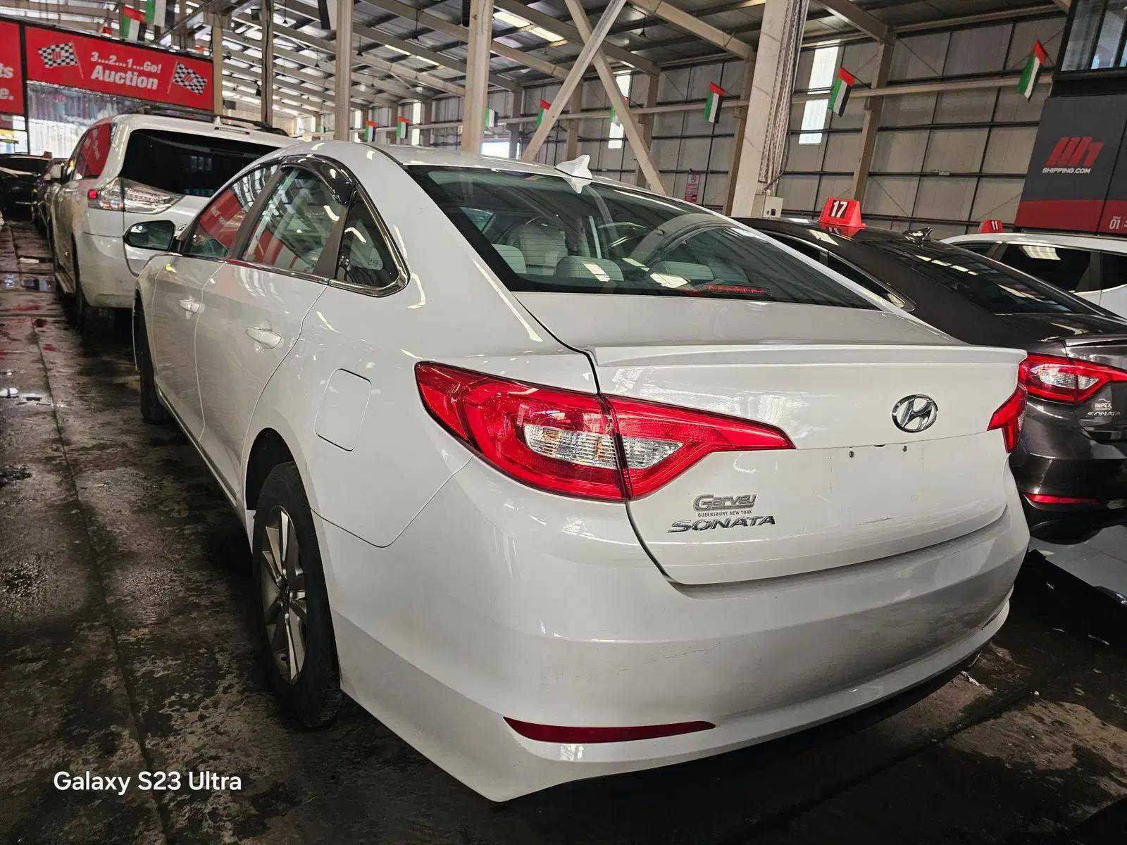 2015 HYUNDAI SONATA — 133423 KM — Lot 025591 — Ind. 12 - Marhaba Auctions Used Cars - Image 3