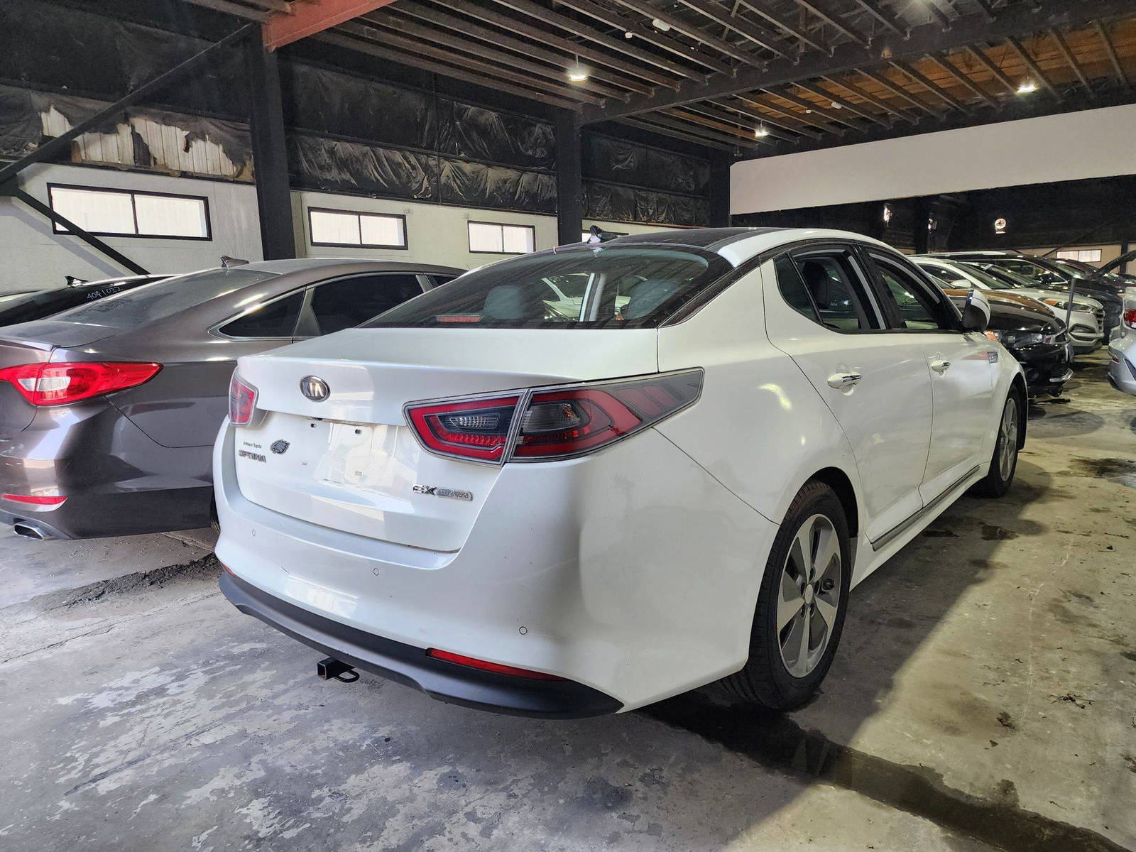 2014 KIA OPTIMA — 151102 Miles — Lot 46894825 — Al Quoz - Marhaba Auctions Used Cars - Image 6