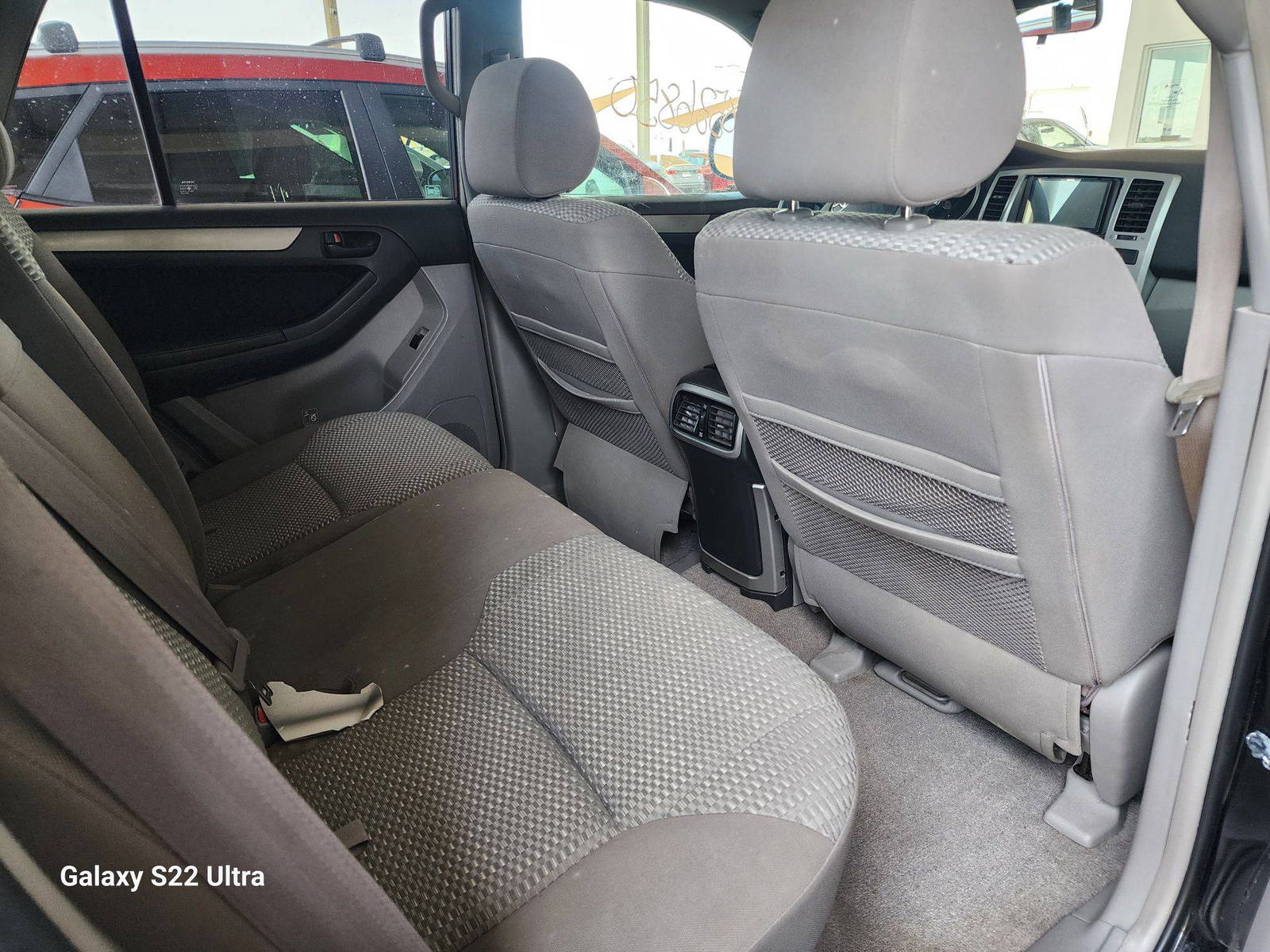 2006 TOYOTA 4RUNNER SR5 — 199466 Miles — Lot 38536850 - Marhaba Auctions Used Cars - Image 6