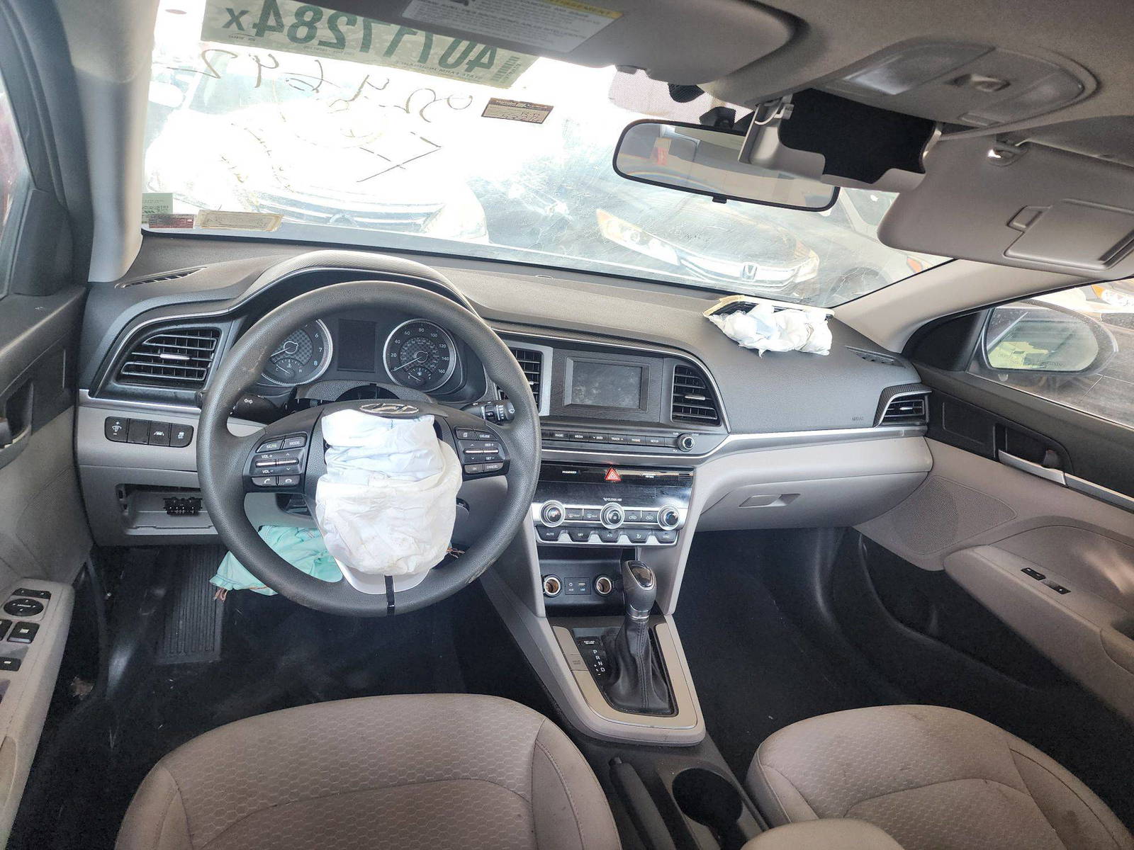 2020 HYUNDAI ELANTRA — 53214 Miles — Lot 40717284 — Souq - Marhaba Auctions Used Cars - Image 8