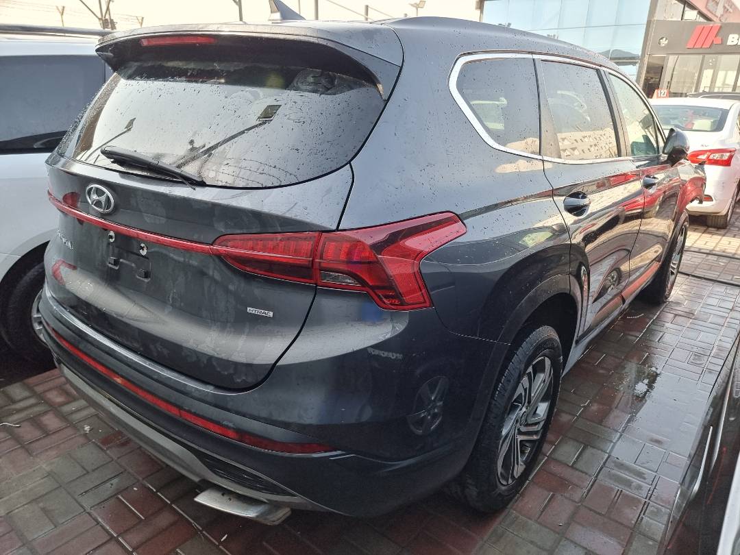 HYUNDAI SANTA FE 2021 - Marhaba Auction Used Cars - Image 4