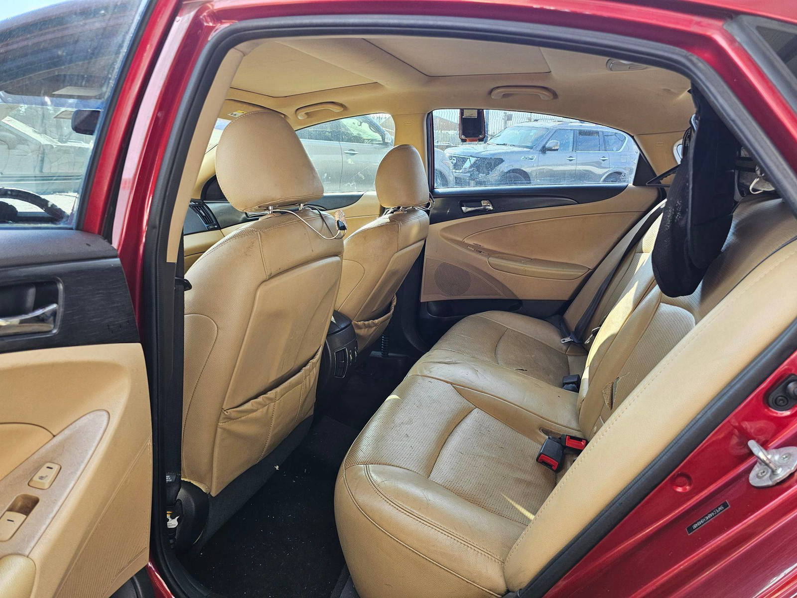 HYUNDAI SONATA 2014 - Marhaba Auction Used Cars - Image 7