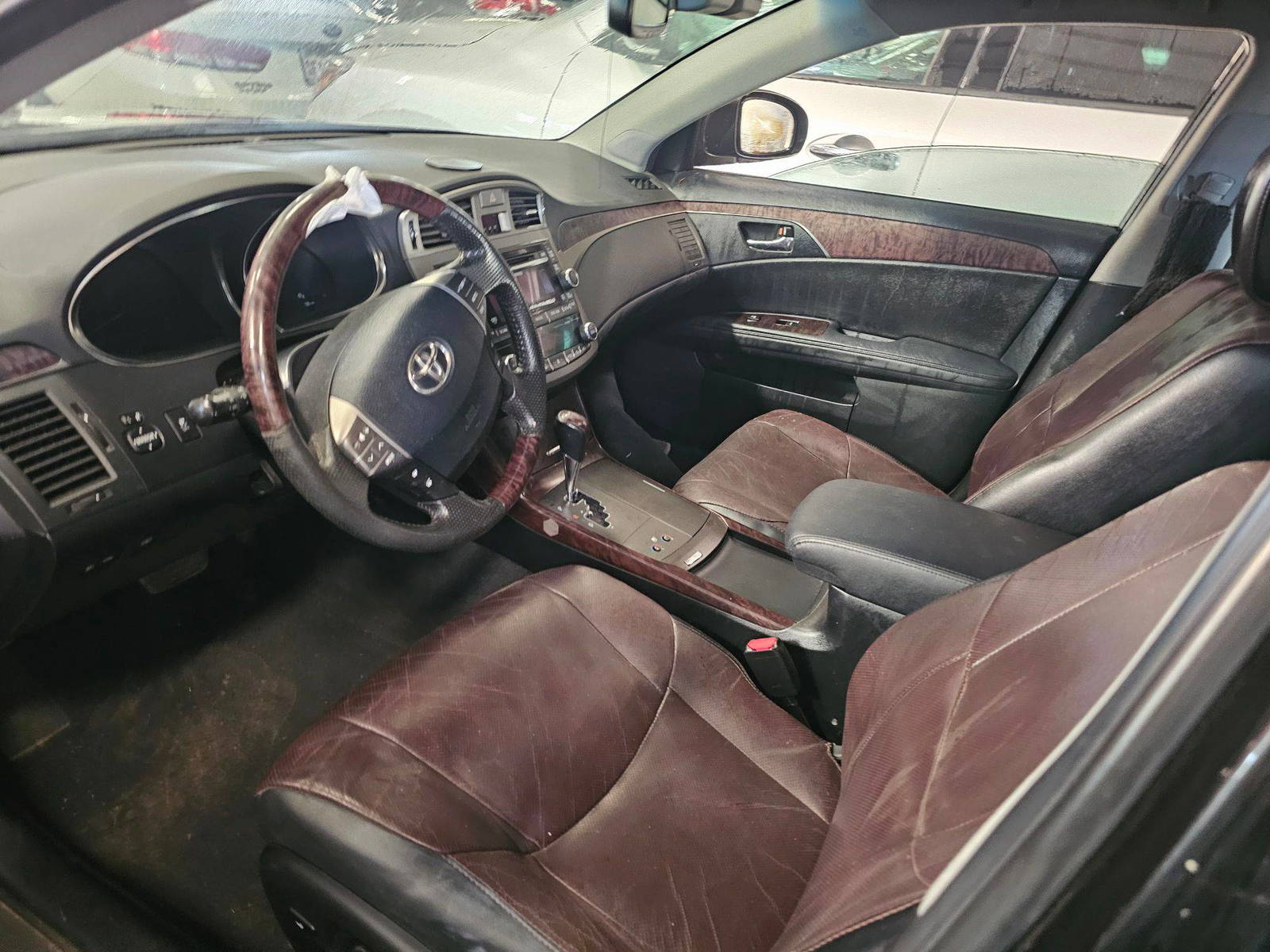 TOYOTA AVALON 2011 - Marhaba Auction Used Cars - Image 7