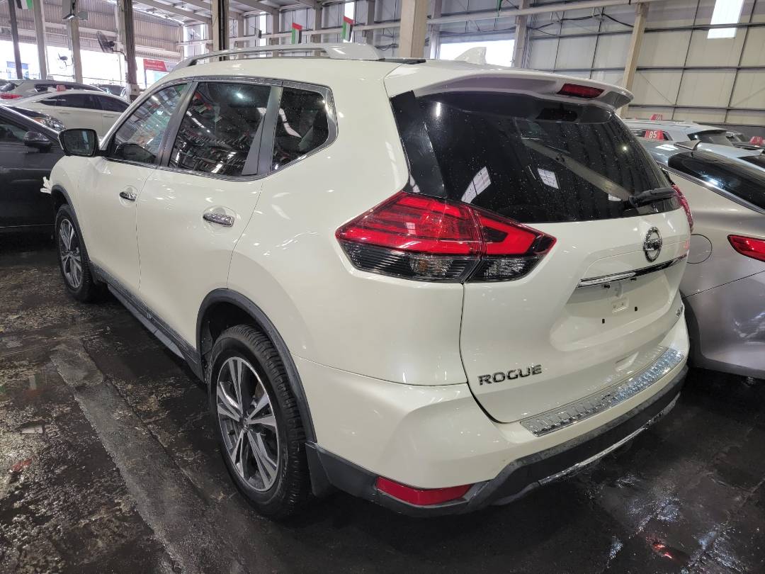 2017 NISSAN ROGUE — 60569 Miles — Lot 8HC767100 — Main - Marhaba Auctions Used Cars - Image 3
