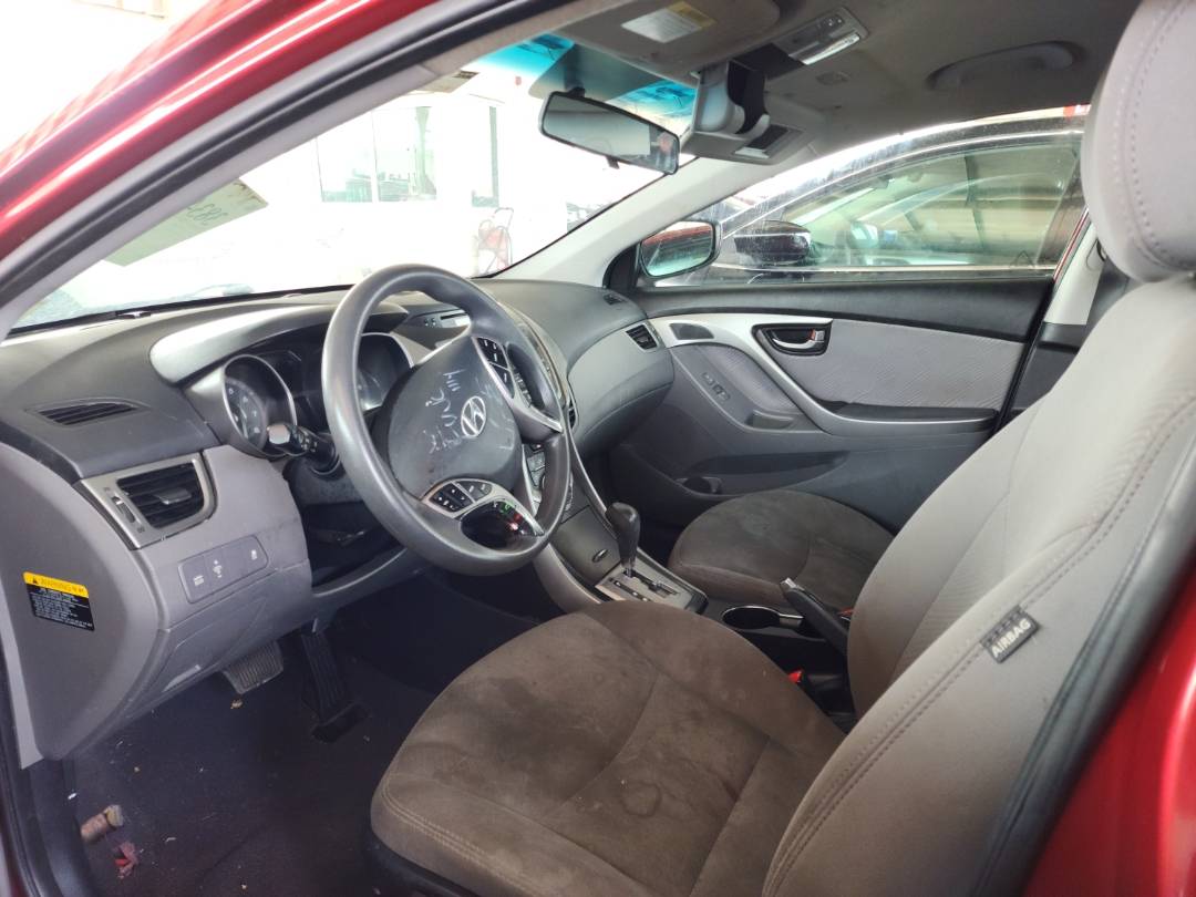 2013 HYUNDAI ELANTRA — 211219 Miles — Lot 6318 — Souq - Marhaba Auctions Used Cars - Image 7