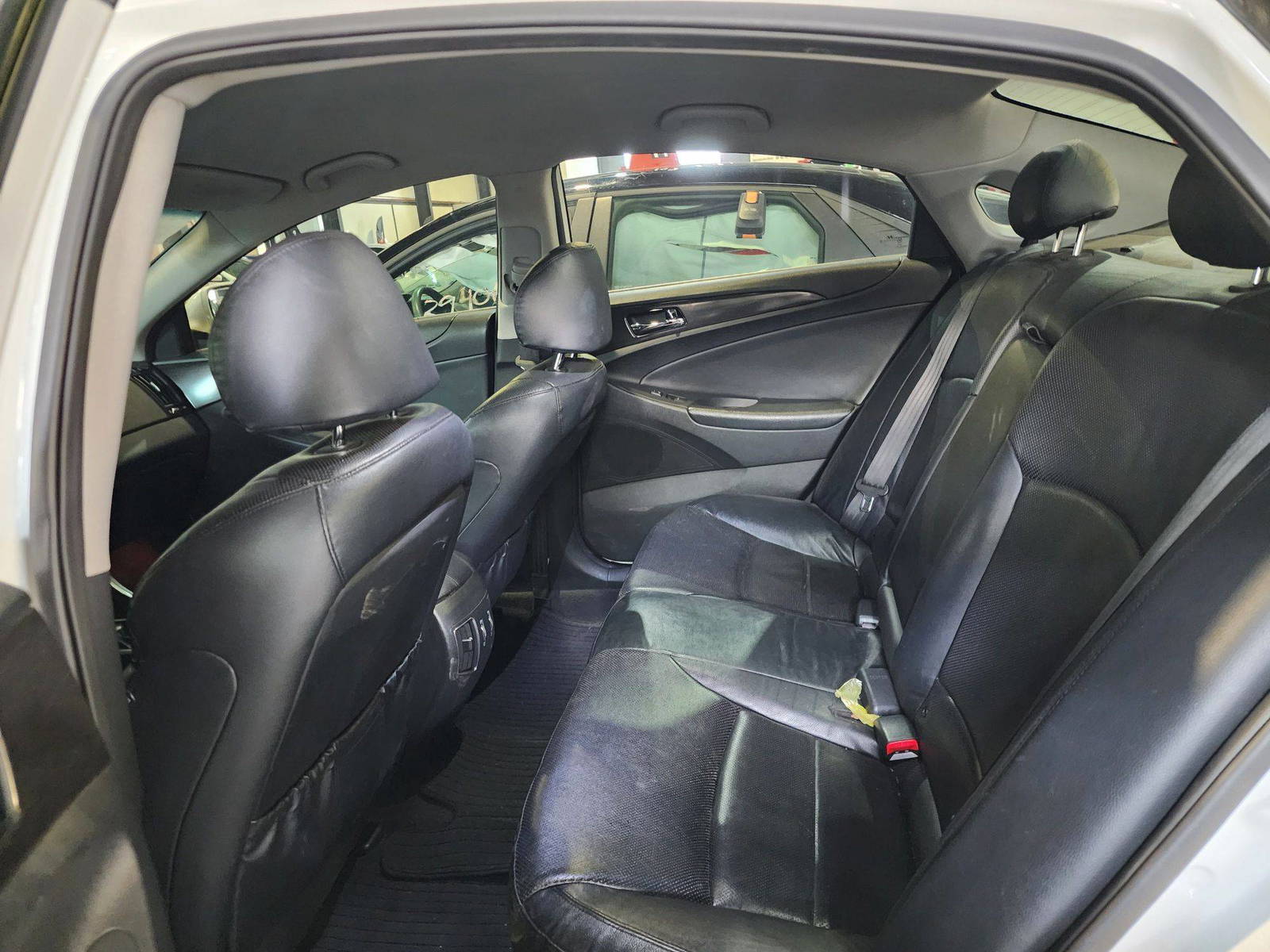 2012 HYUNDAI SONATA — 83259 KM — Lot 434632 — Al Quoz - Marhaba Auctions Used Cars - Image 7