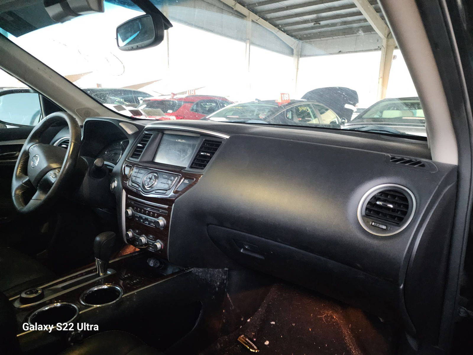 2015 NISSAN PATHFINDER — 132651 Miles — Lot 80483553 - Marhaba Auctions Used Cars - Image 5