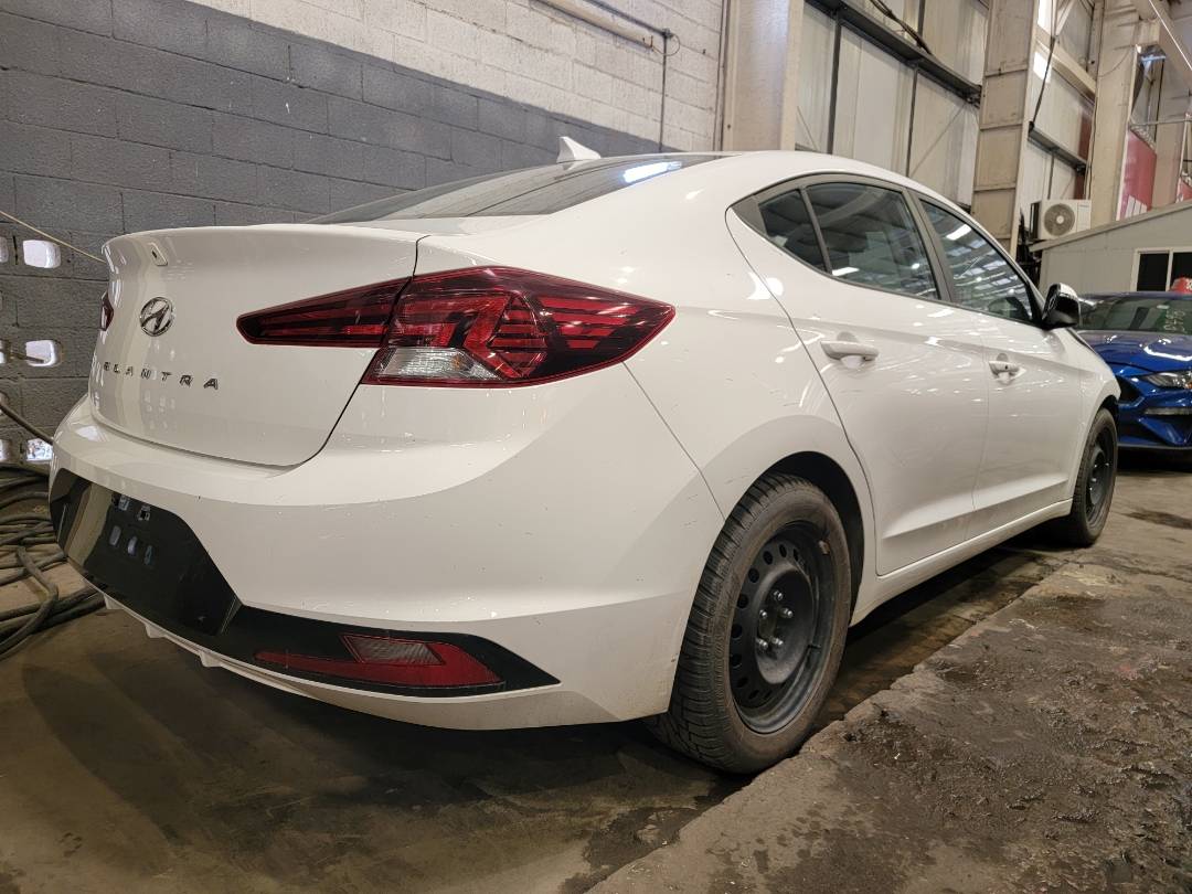 2019 HYUNDAI ELANTRA — 113096 KM — Lot 747735 — Main - Marhaba Auctions Used Cars - Image 3