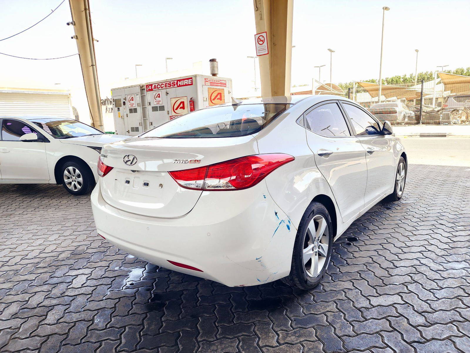 2011 HYUNDAI AVANTE — 118186 KM — Lot 041753 — Souq - Marhaba Auctions Used Cars - Image 3