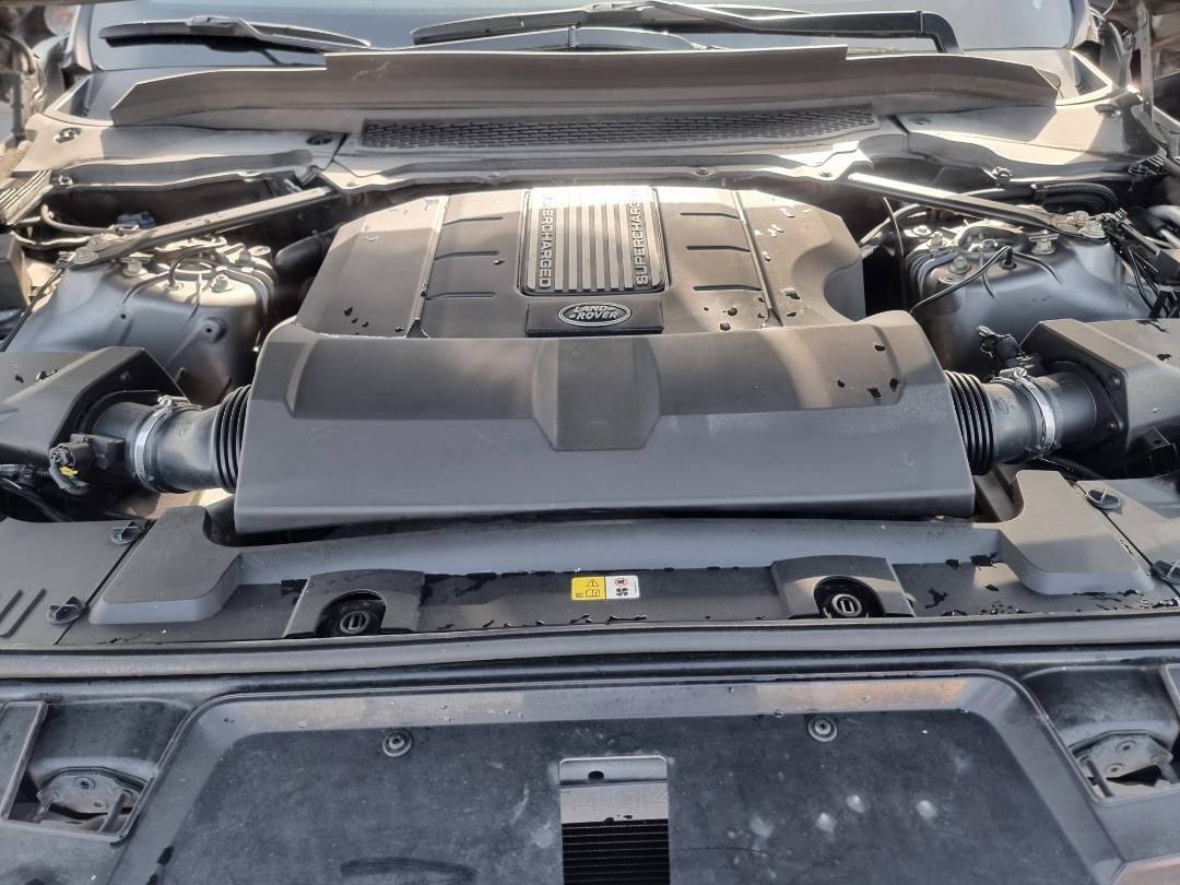 LAND ROVER RANGE ROVER SPORT HSE 2015 - Marhaba Auction Used Cars - Image 10