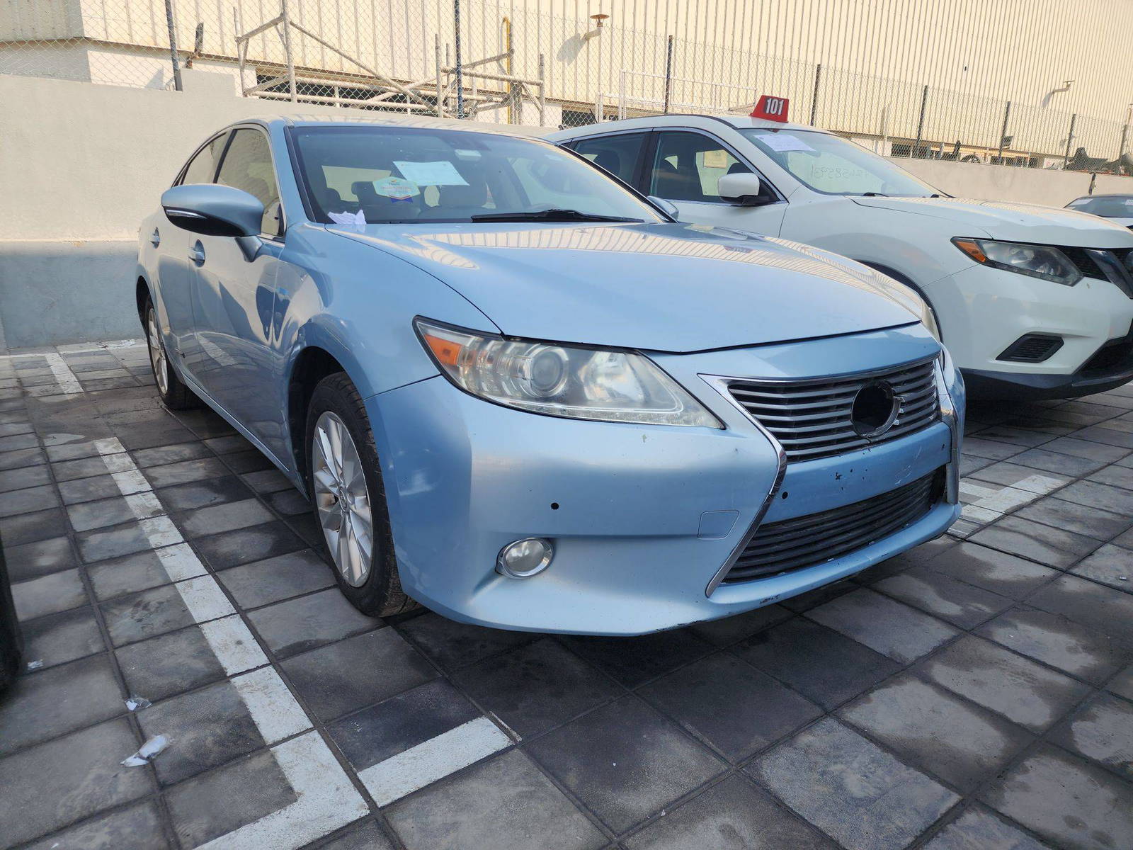 LEXUS ES 300H 2013 - Marhaba Auction Used Cars - Image 4
