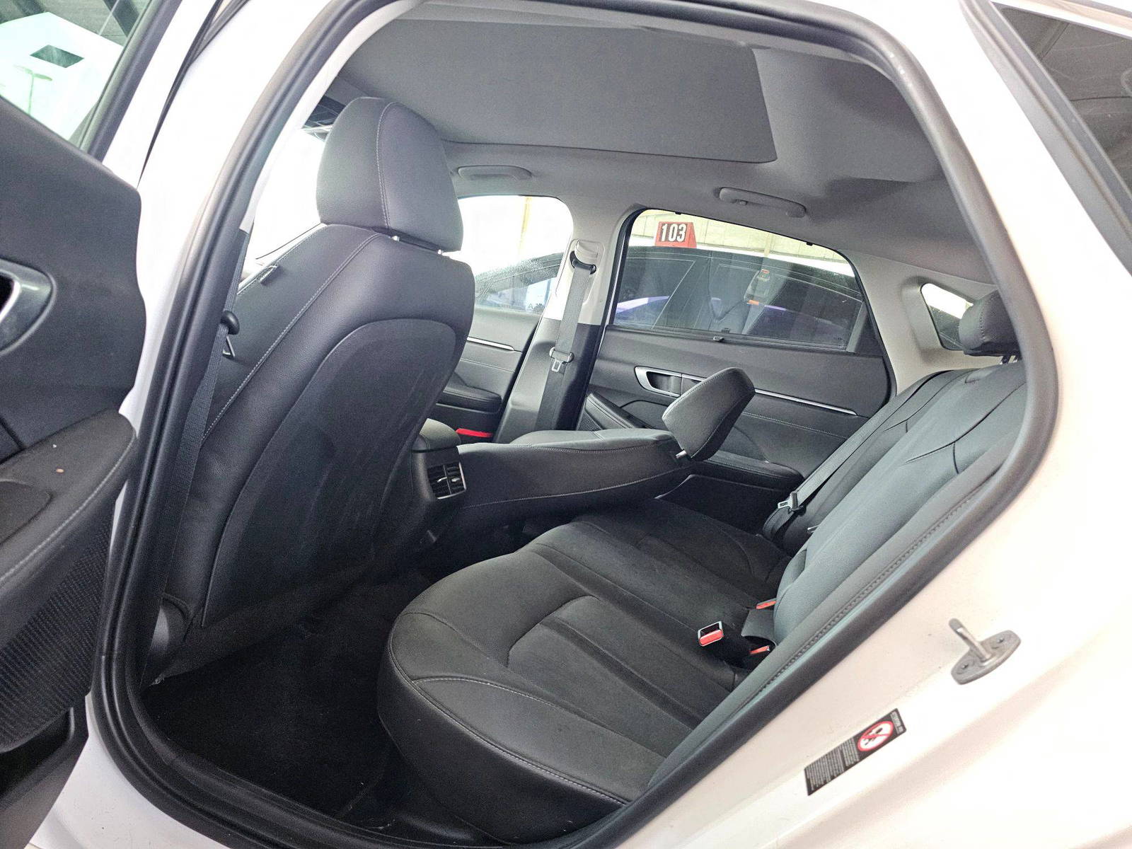 HYUNDAI SONATA 2023 - Marhaba Auction Used Cars - Image 5