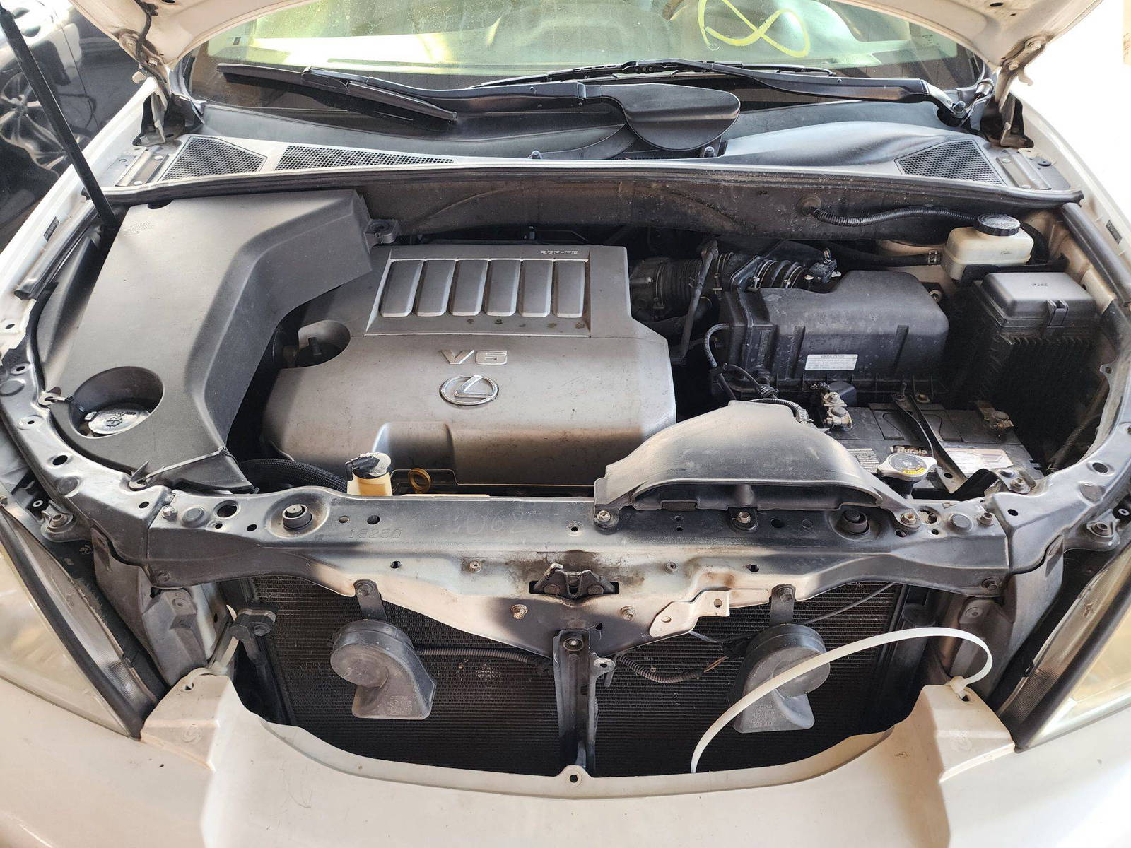 2009 LEXUS RX 350 — 180420 Miles — Lot 38836147 — Souq - Marhaba Auctions Used Cars - Image 13