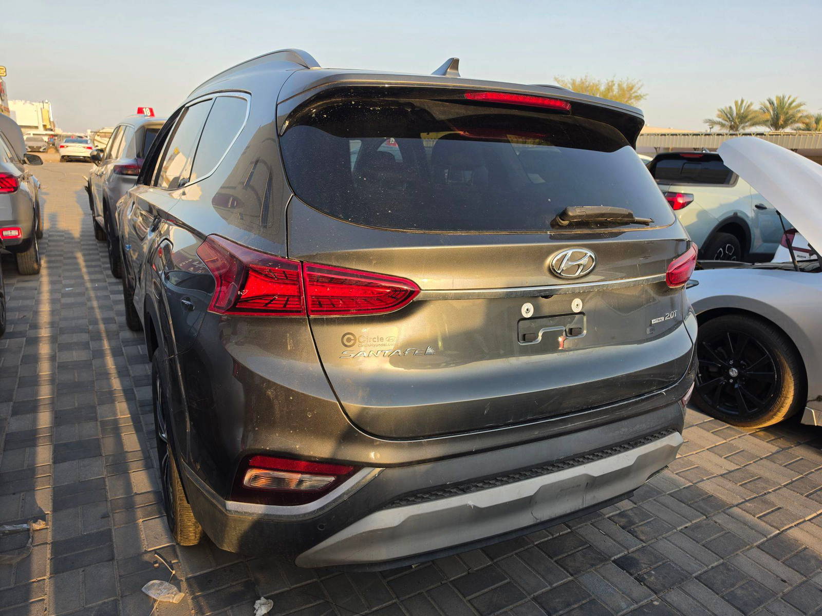 HYUNDAI SANTA FE LIMITED 2019 - Marhaba Auction Used Cars - Image 3
