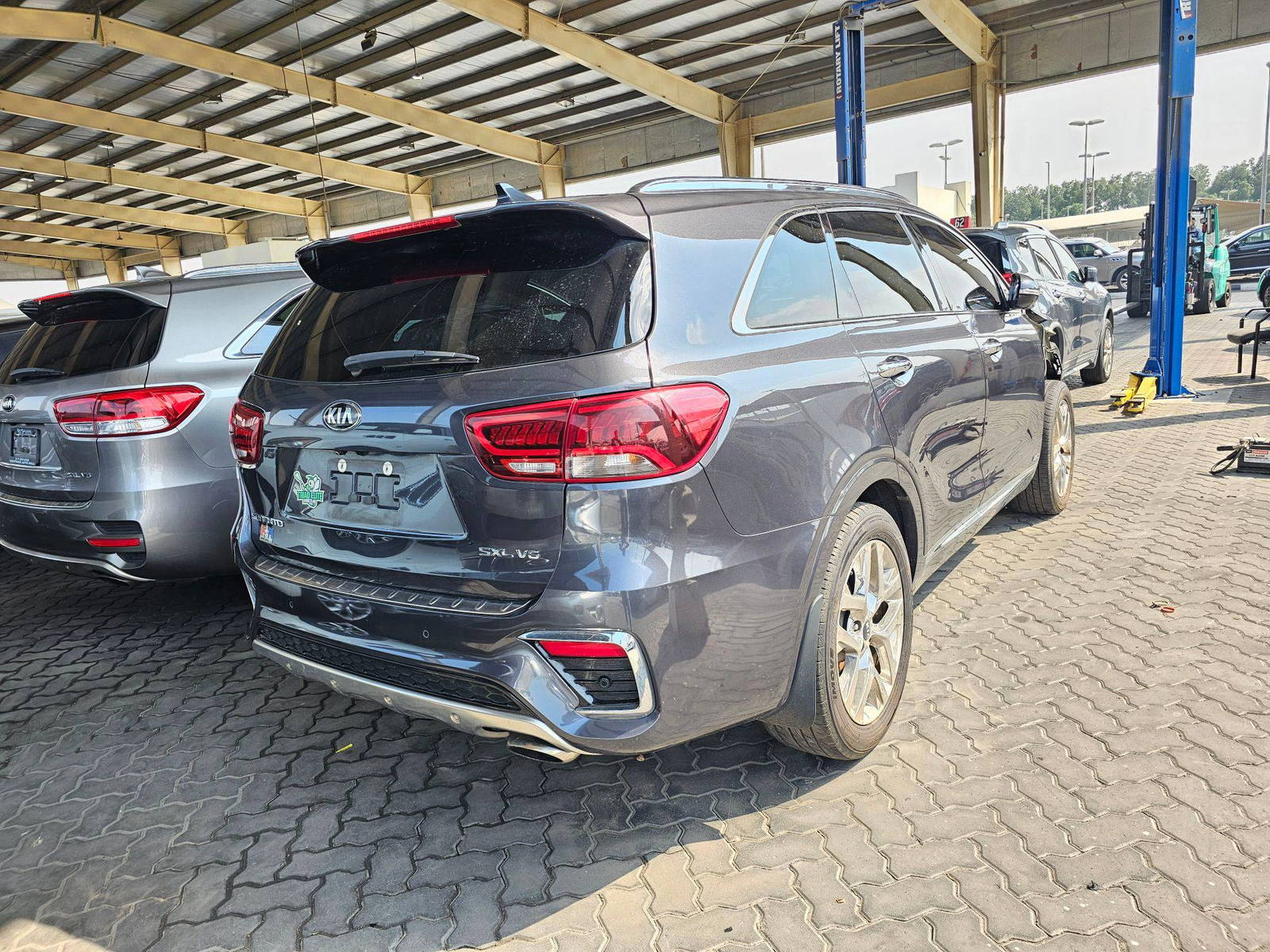 2019 KIA SORENTO — 157563 Miles — Lot 59582745 — Main - Marhaba Auctions Used Cars - Image 4