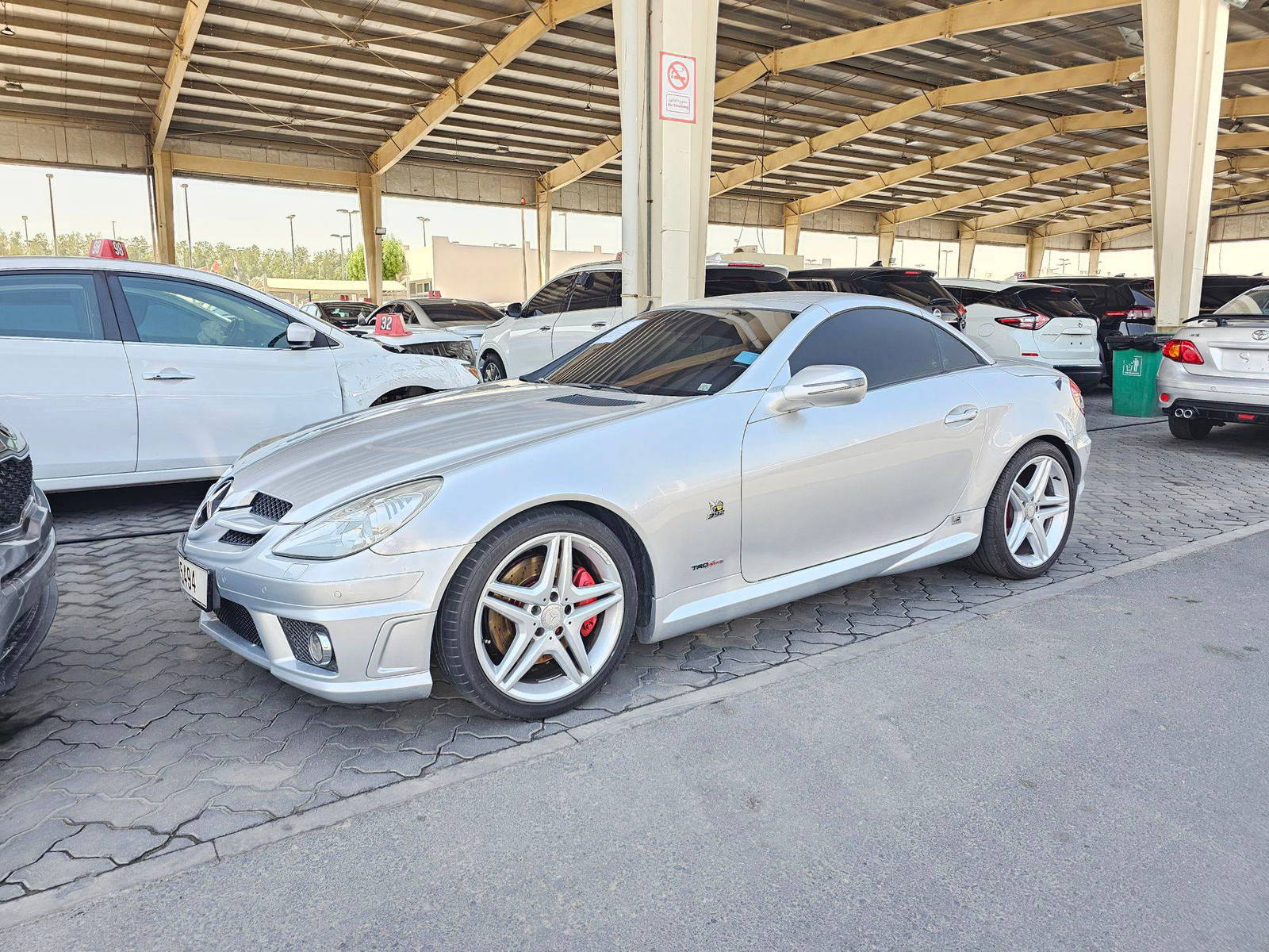 2010 MERCEDES BENZ SLK 350 — 146855 KM — Lot A6AF226405 — Souq - Marhaba Auctions Used Cars - Image 3