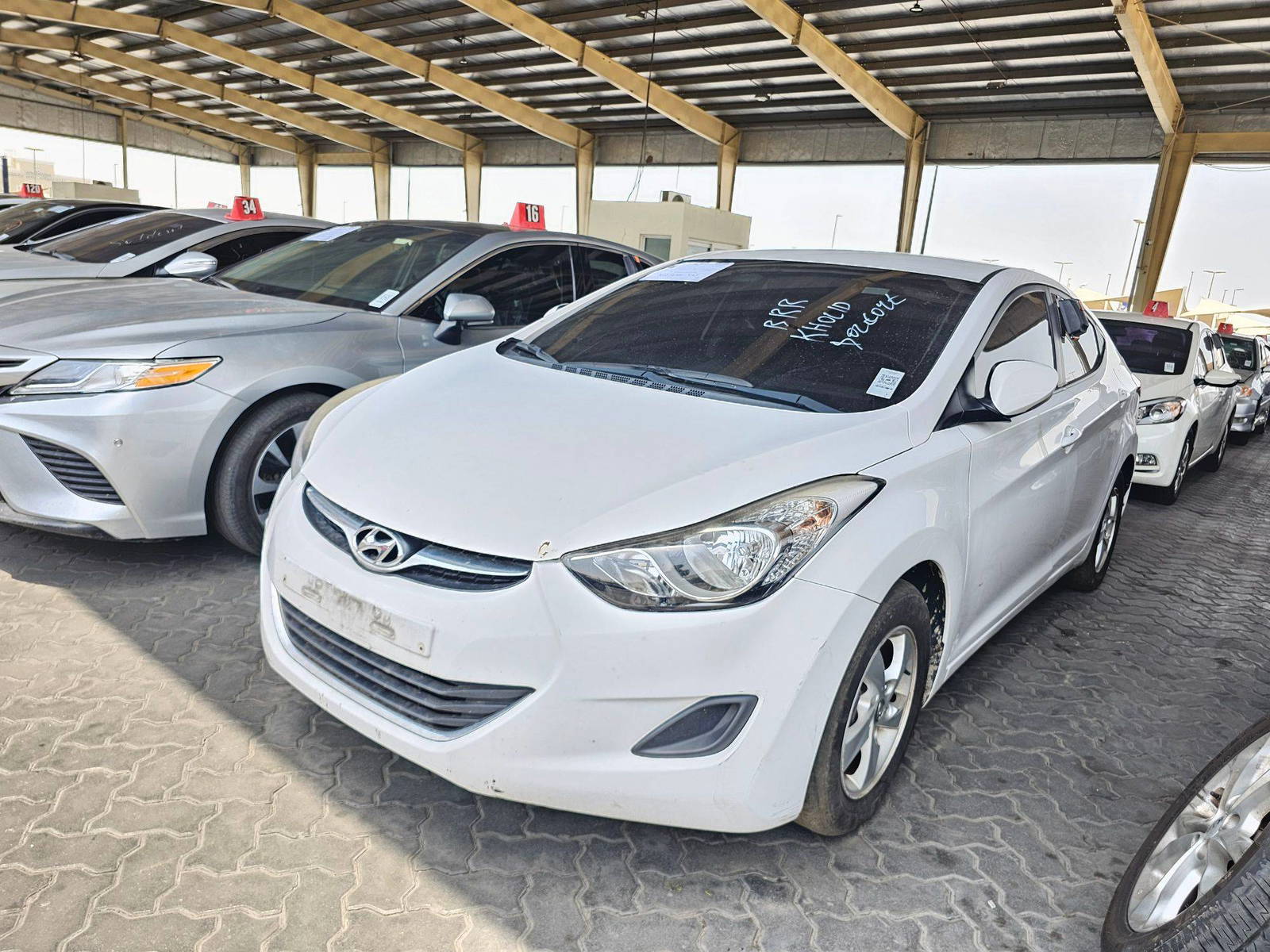 2012 HYUNDAI AVANTE — 241293 KM — Lot 607109 — Ind. 12 - Marhaba Auctions Used Cars - Image 5