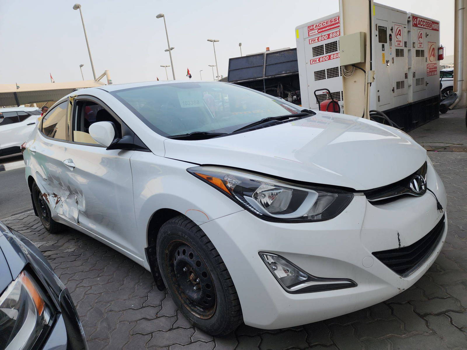 2016 HYUNDAI ELANTRA — 39320 KM — Lot 644697 — Souq - Marhaba Auctions Used Cars - Image 8