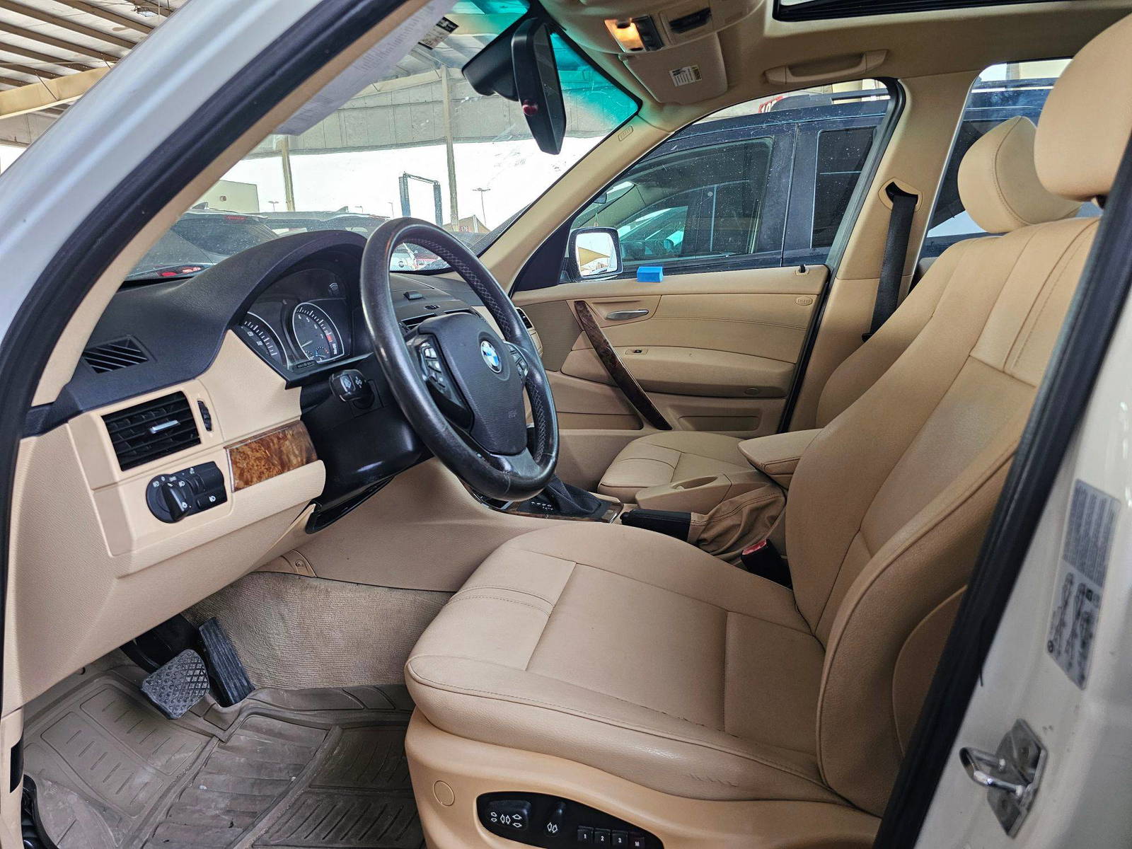 2007 BMW X3 — 169525 Miles — Lot F18990 — Souq - Marhaba Auctions Used Cars - Image 9