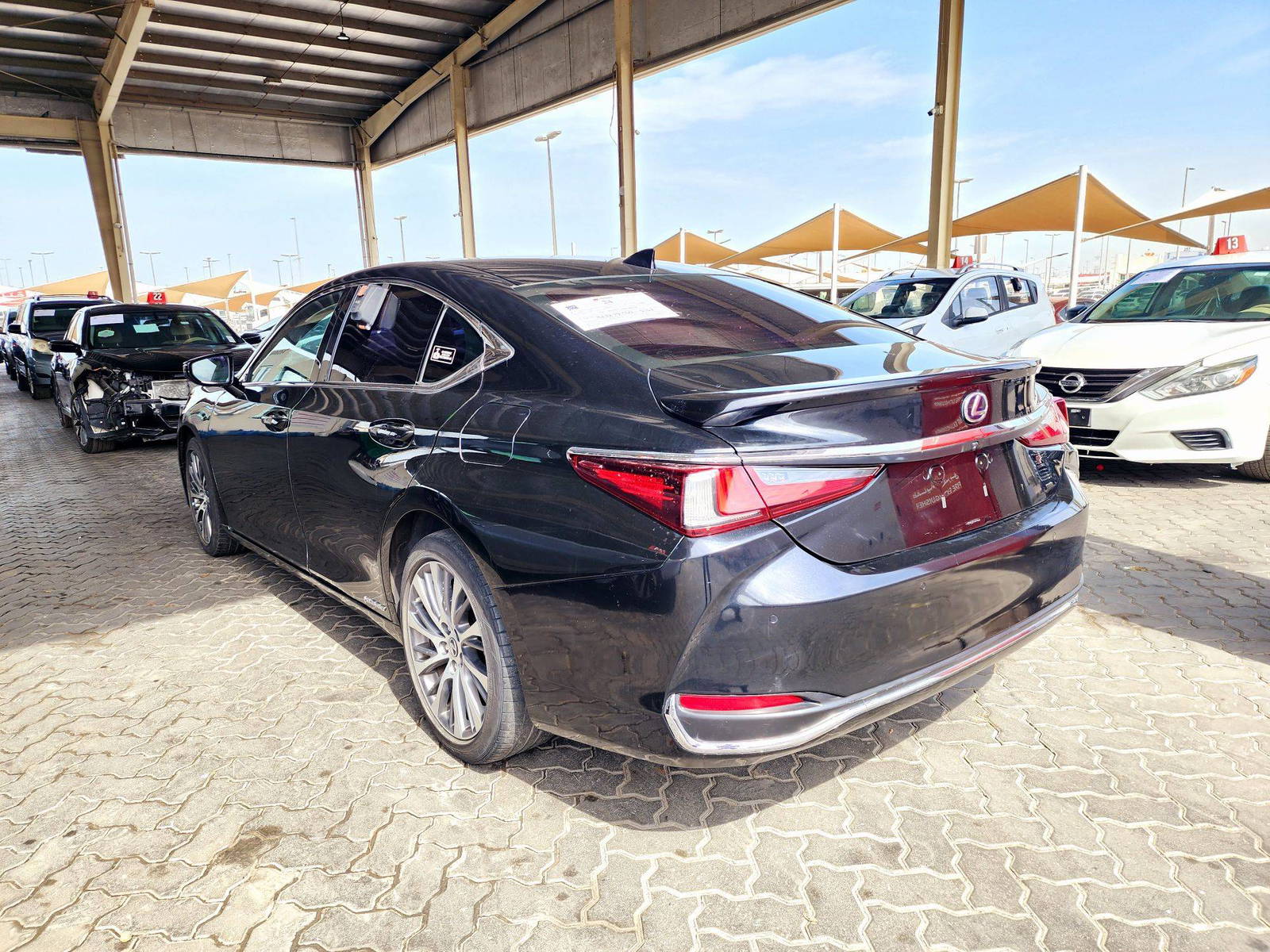 LEXUS ES 300H 2021 - Marhaba Auction Used Cars - Image 4