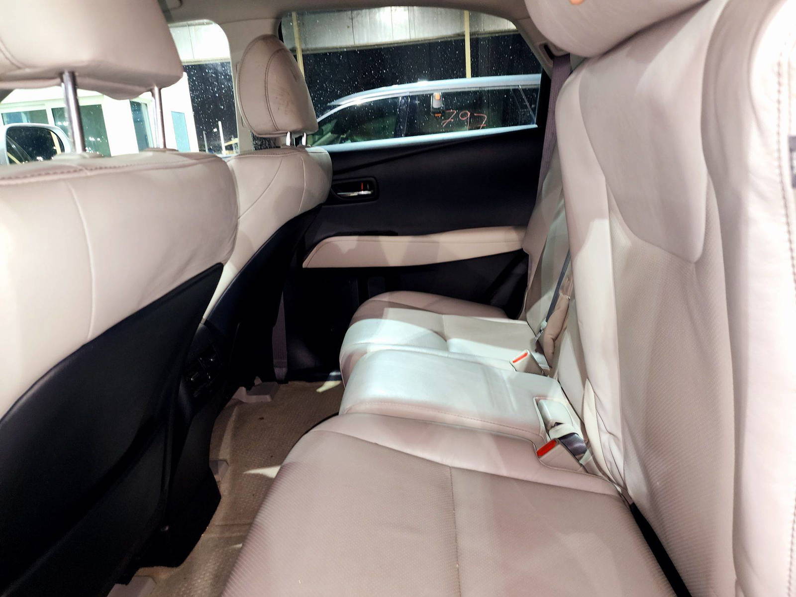 2015 LEXUS RX 350 — 67338 Miles — Lot 80354494 — Souq - Marhaba Auctions Used Cars - Image 6