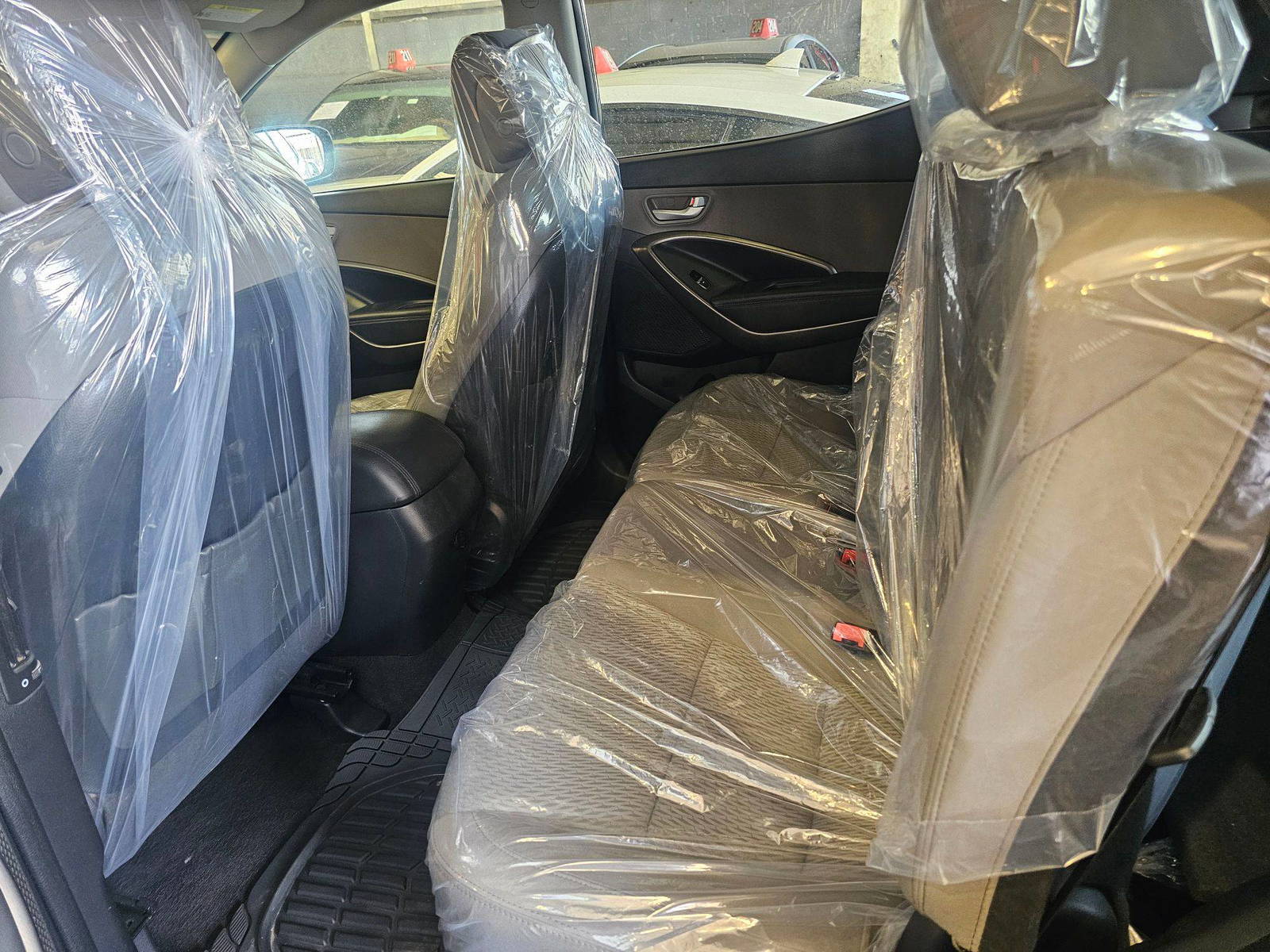 HYUNDAI SANTA FE SPORT 2017 - Marhaba Auction Used Cars - Image 9