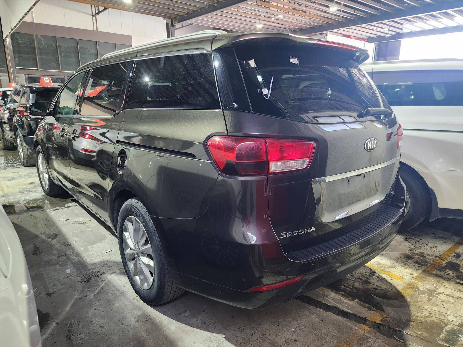 2015 KIA SEDONA — 120045 Miles — Lot 2913002 — Main - Marhaba Auctions Used Cars - Image 5