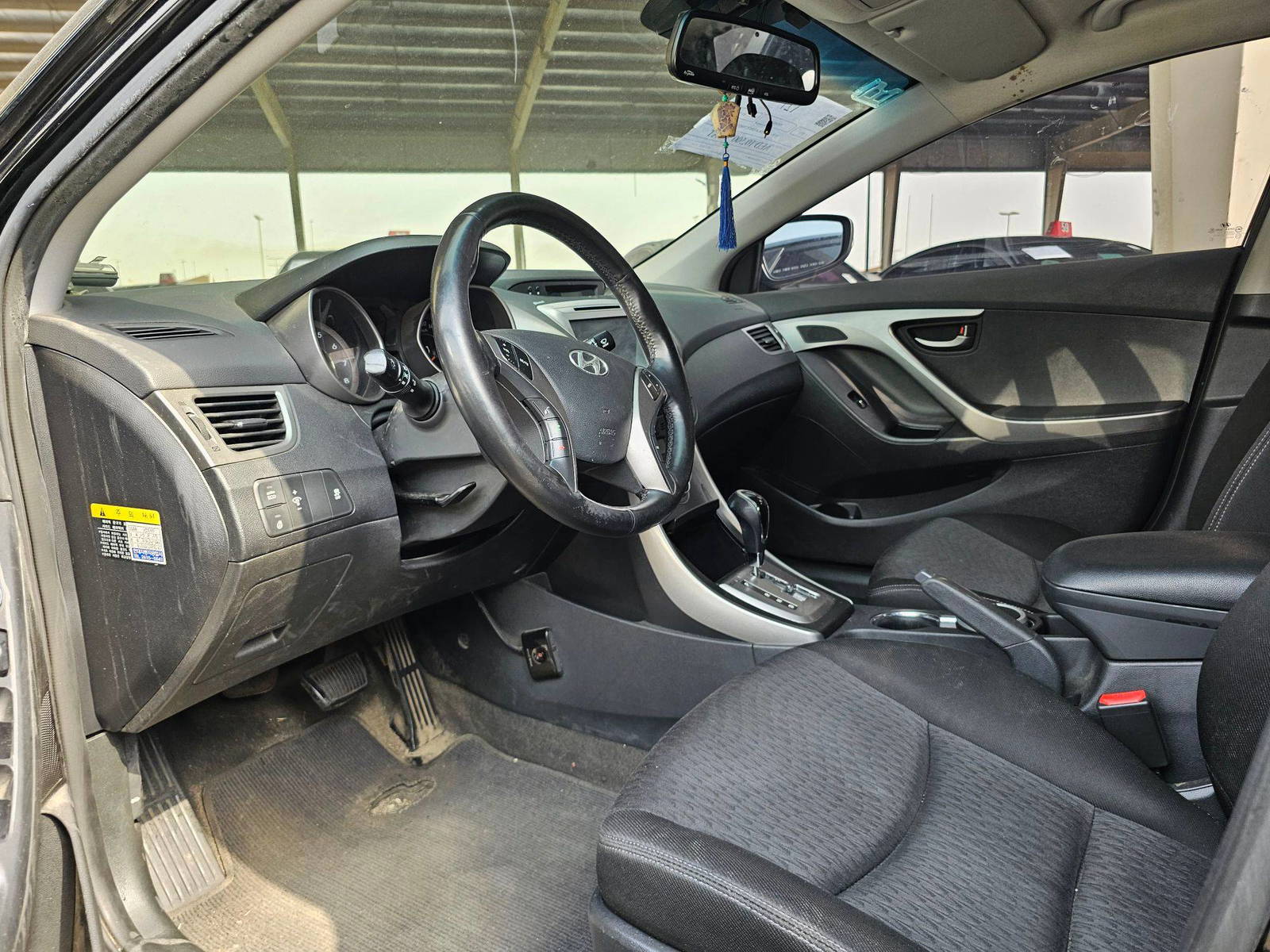 2013 HYUNDAI AVANTE — 211243 KM — Lot 768335 — Souq - Marhaba Auctions Used Cars - Image 8