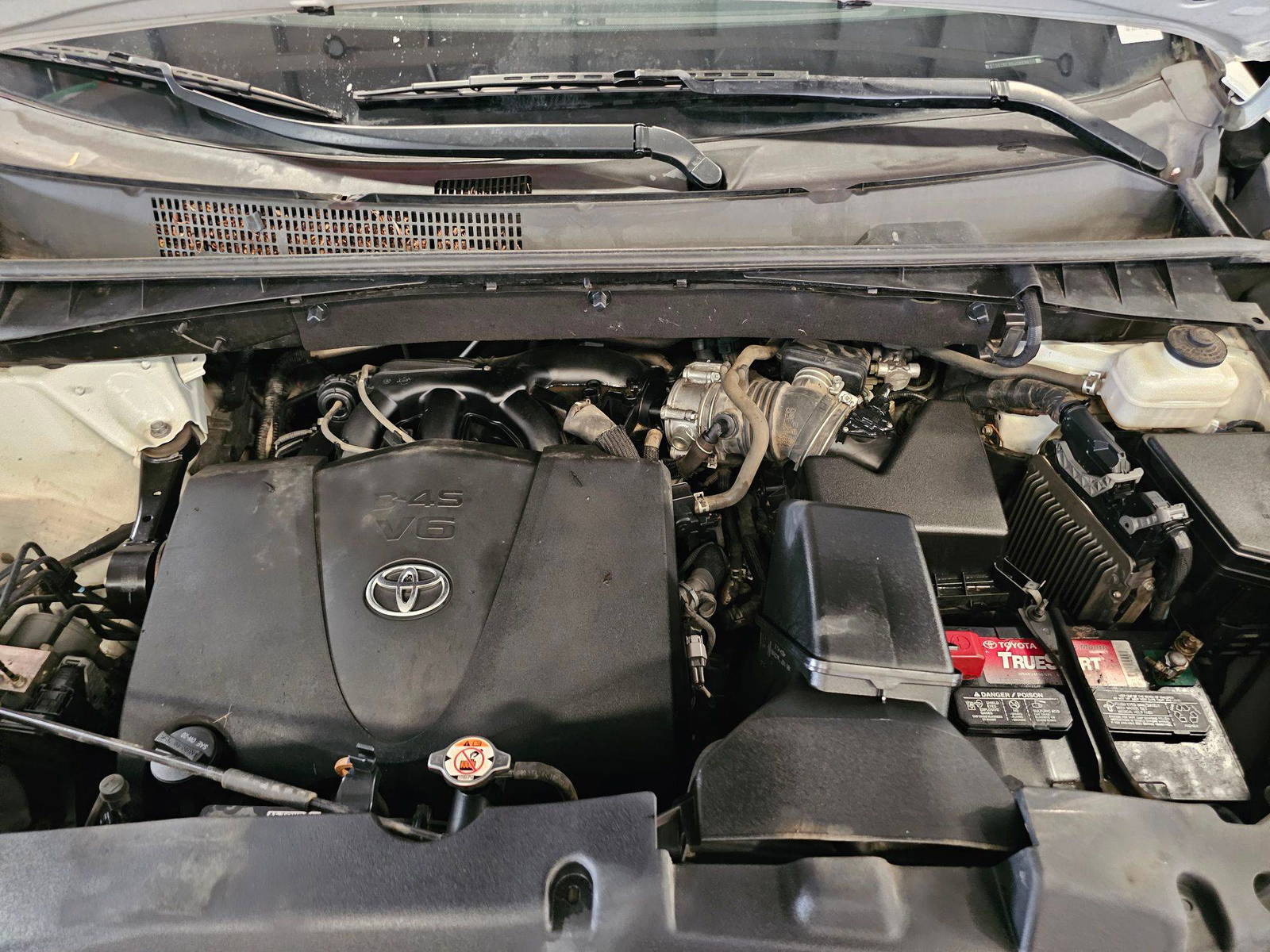 TOYOTA HIGHLANDER 2018 - Marhaba Auction Used Cars - Image 12