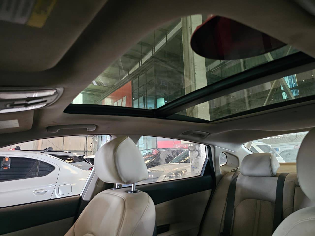 2018 KIA OPTIMA — 85502 Miles — Lot JG245042 — Main - Marhaba Auctions Used Cars - Image 9