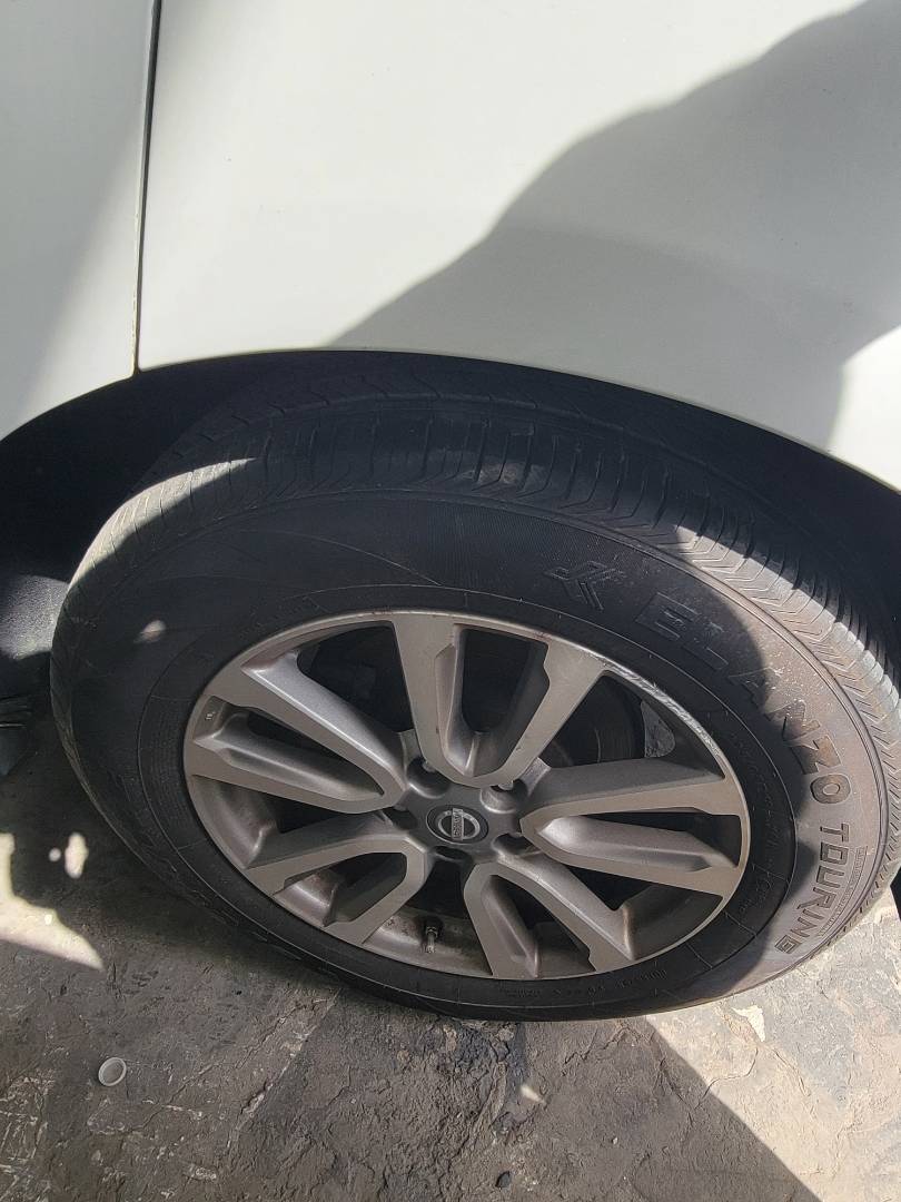 2014 NISSAN PATHFINDER — 168369 Miles — Lot 716968 — Main - Marhaba Auctions Used Cars - Image 9