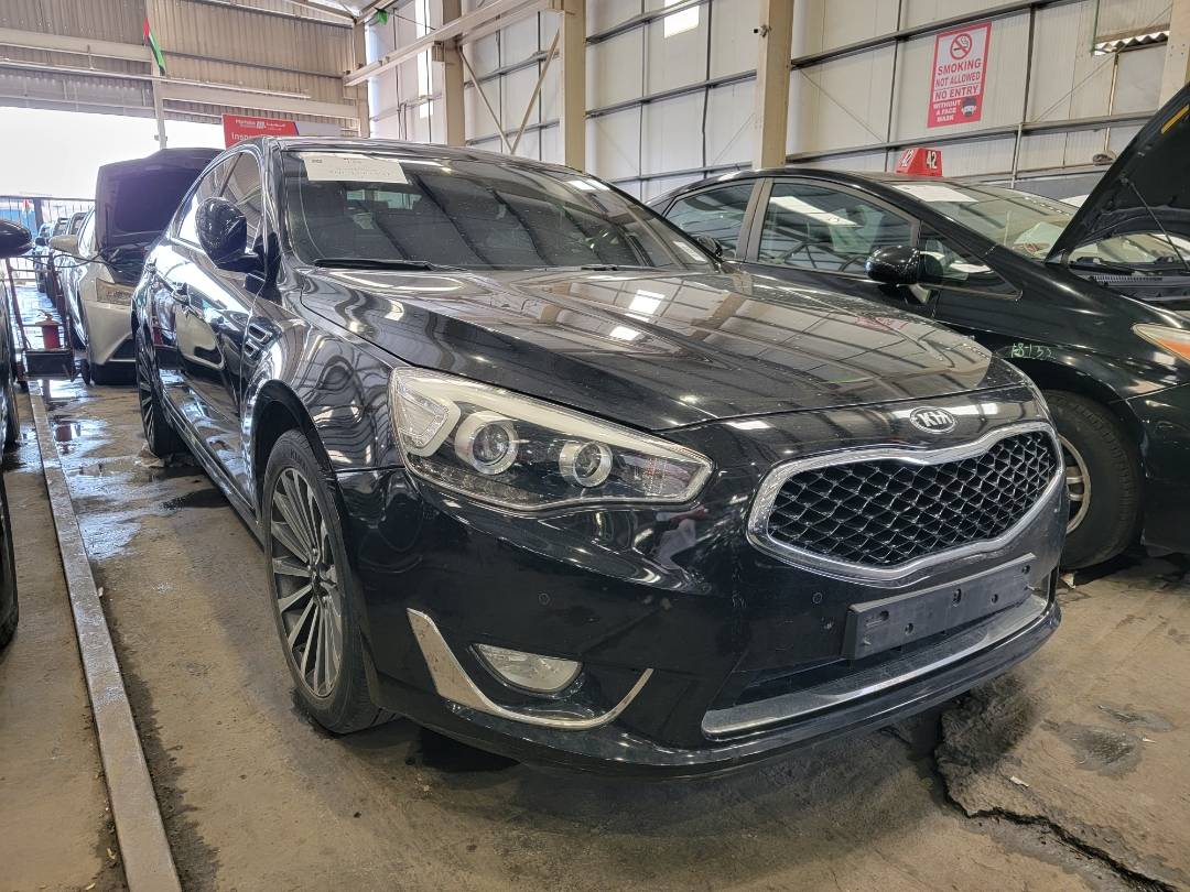 2013 KIA K7 — 285066 KM — Lot DA115085 — Main - Marhaba Auctions Used Cars - Image 4
