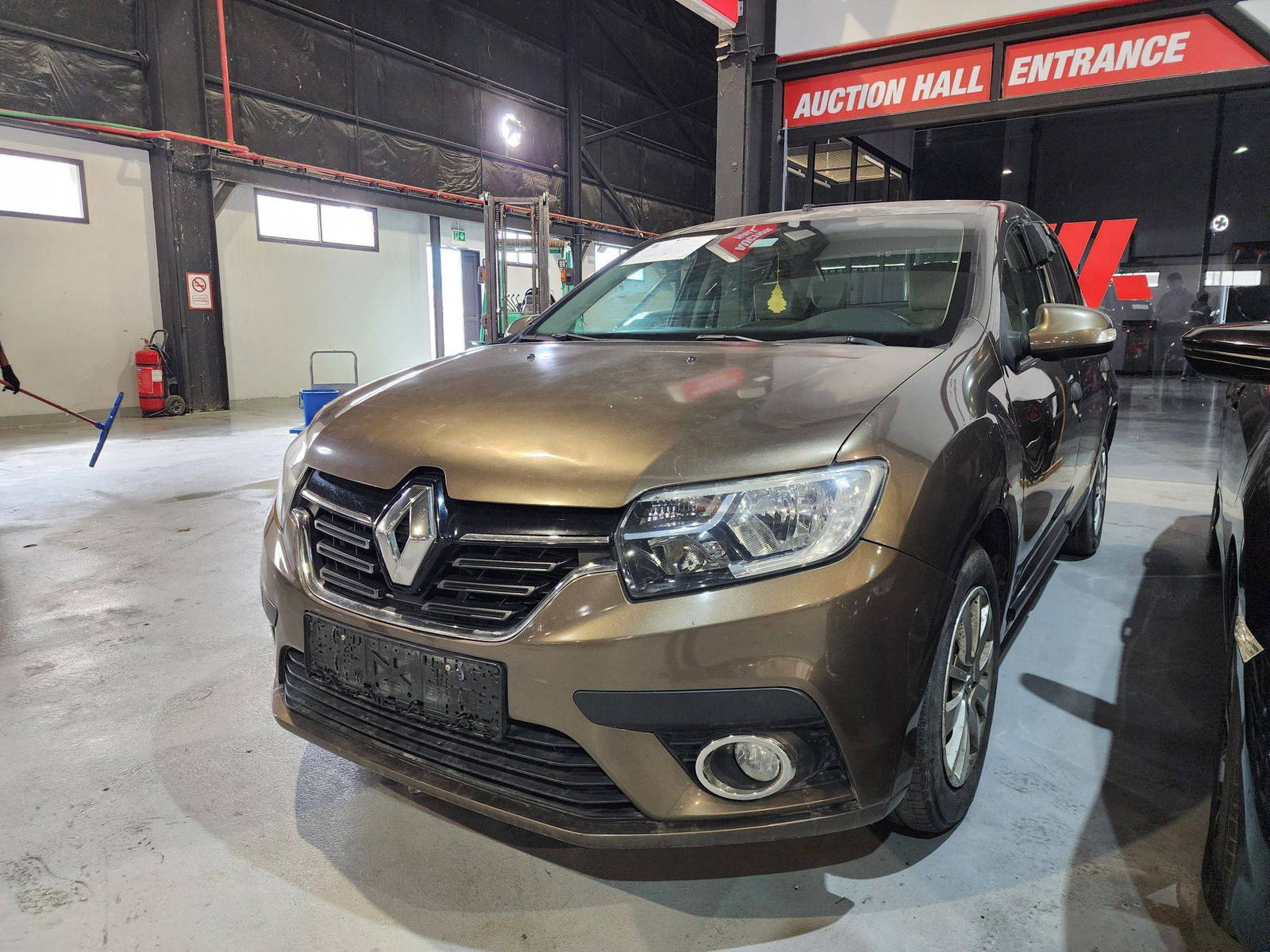 RENAULT SYMBOL 2020 - Marhaba Auction Used Cars - Image 4