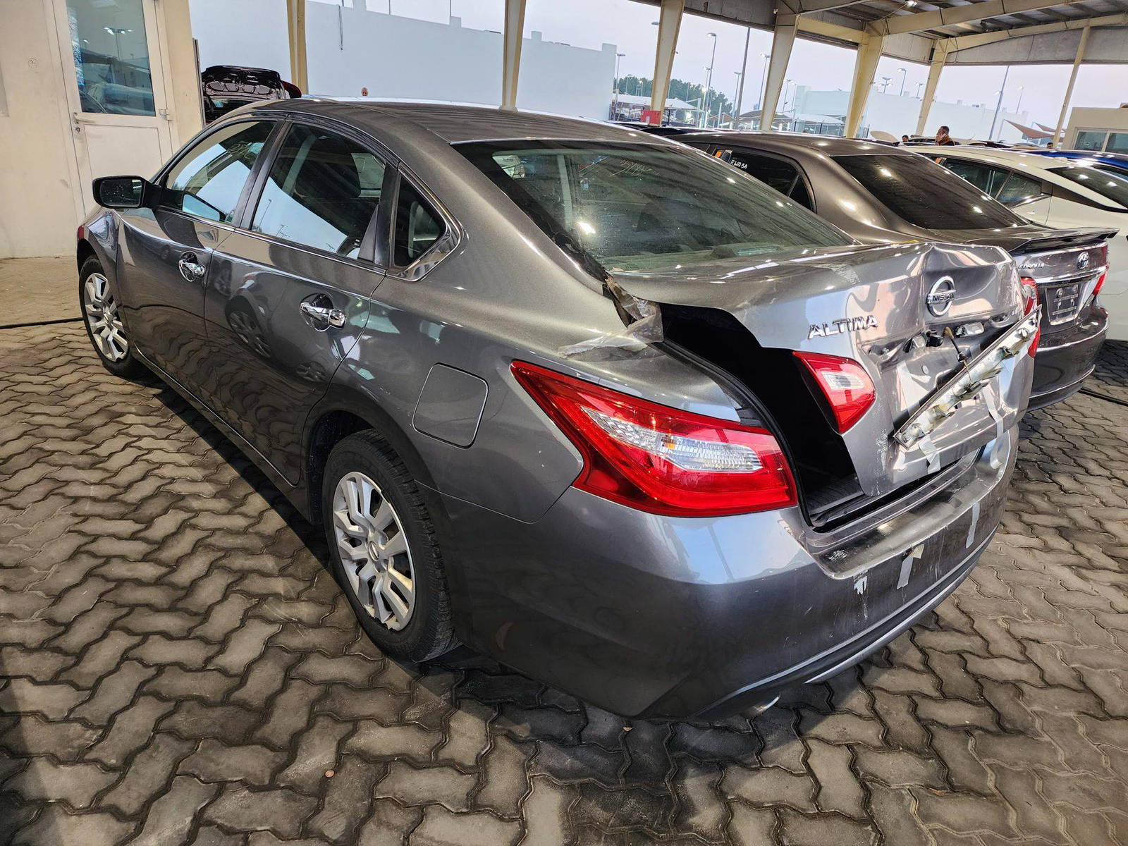 2017 NISSAN ALTIMA — 104658 Miles — Lot 37807473 - Marhaba Auctions Used Cars - Image 3