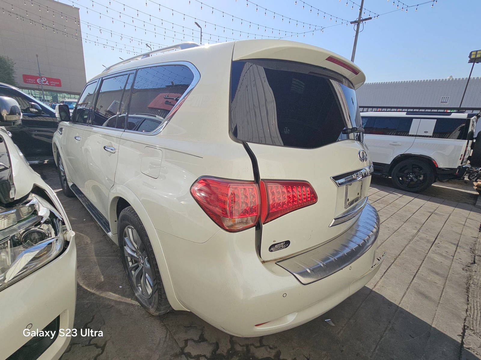 2016 INFINITI QX80 — 155153 Miles — Lot 66556565 — Main - Marhaba Auctions Used Cars - Image 4