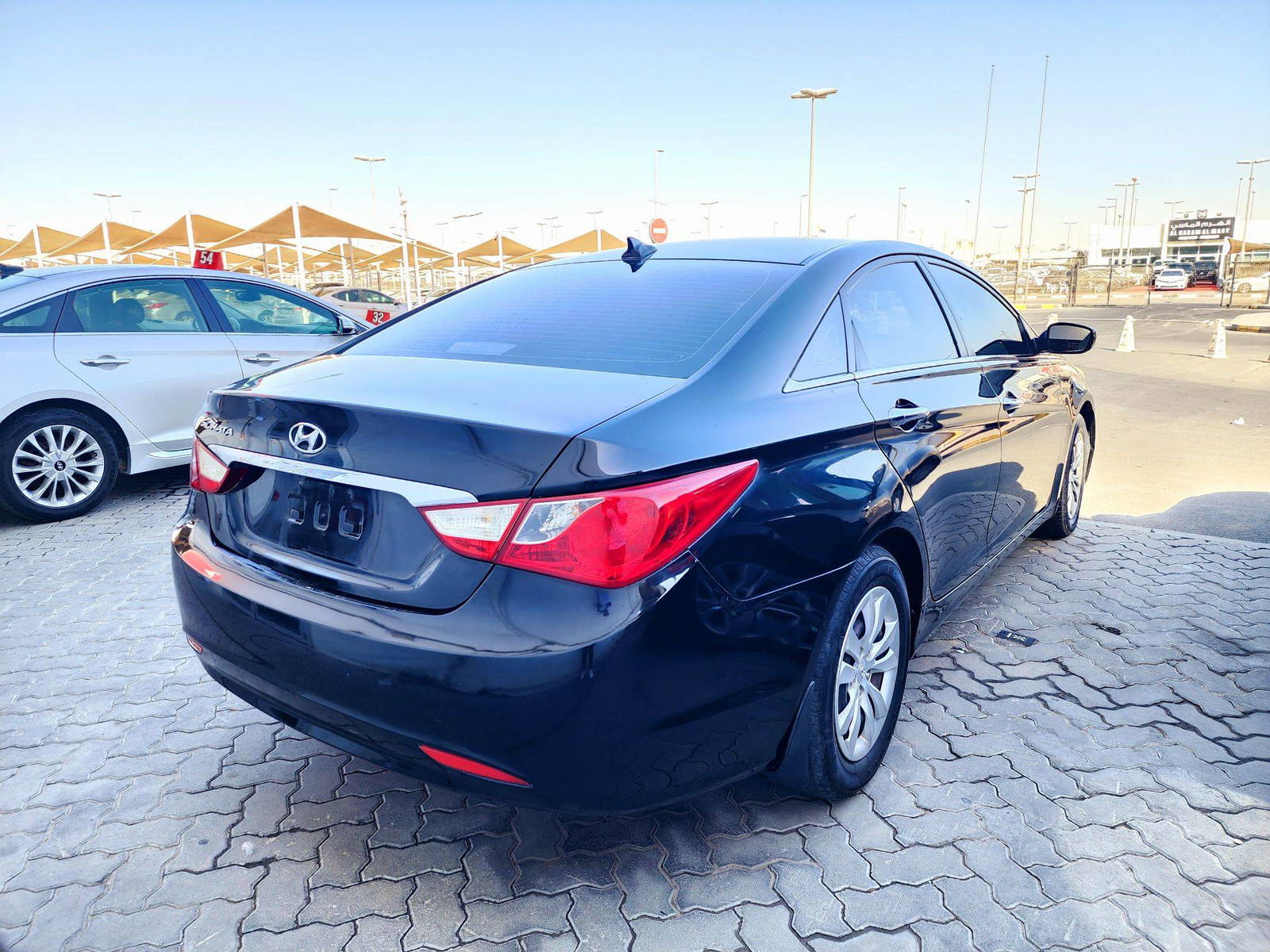 2012 HYUNDAI SONATA — 174474 Miles — Lot 3CH407432 — Souq - Marhaba Auctions Used Cars - Image 3