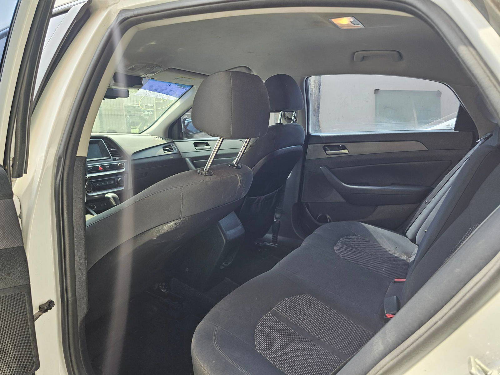 2018 HYUNDAI SONATA — 129810 Miles — Lot 49285225 — Souq - Marhaba Auctions Used Cars - Image 6