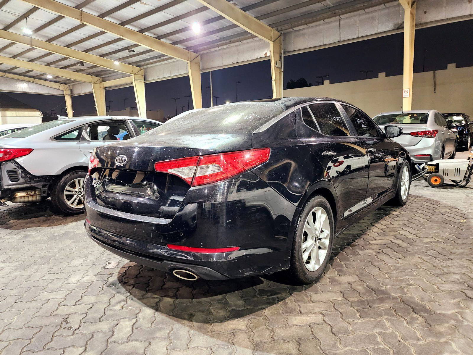 2011 KIA K5 — 253527 KM — Lot 004297 — Ind. 12 - Marhaba Auctions Used Cars - Image 3
