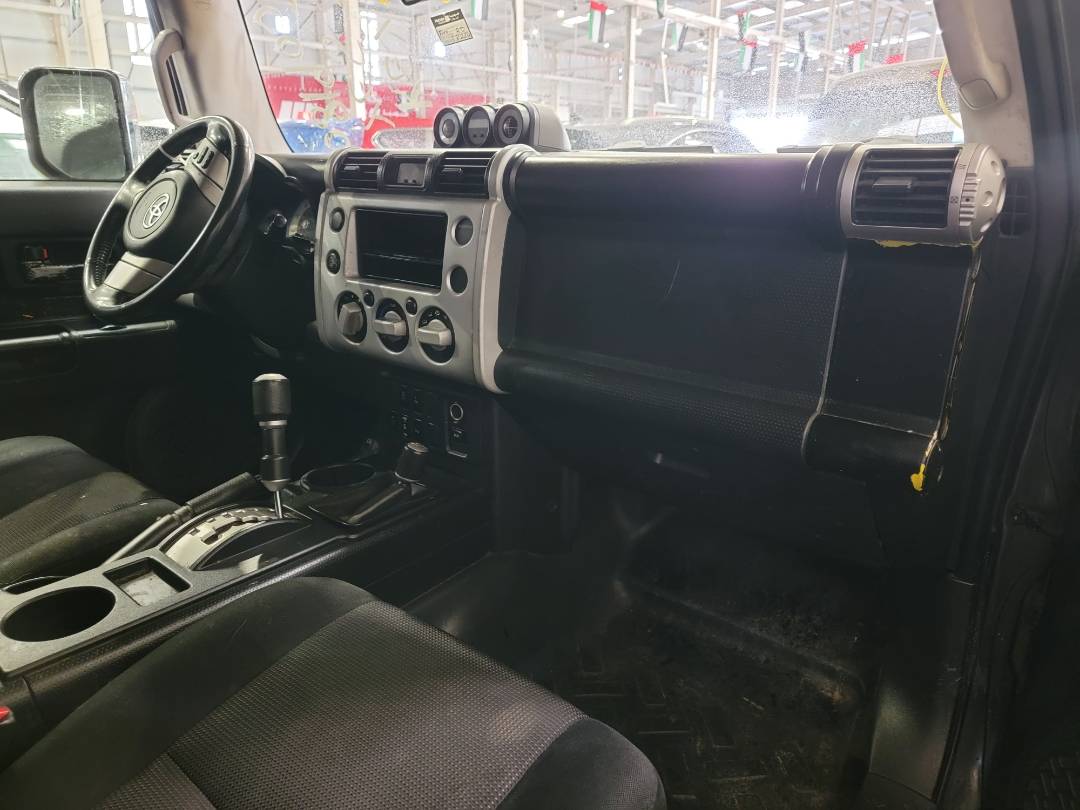 2007 TOYOTA FJ CRUISER — 158284 Miles — Lot 0081900 - Marhaba Auctions Used Cars - Image 8