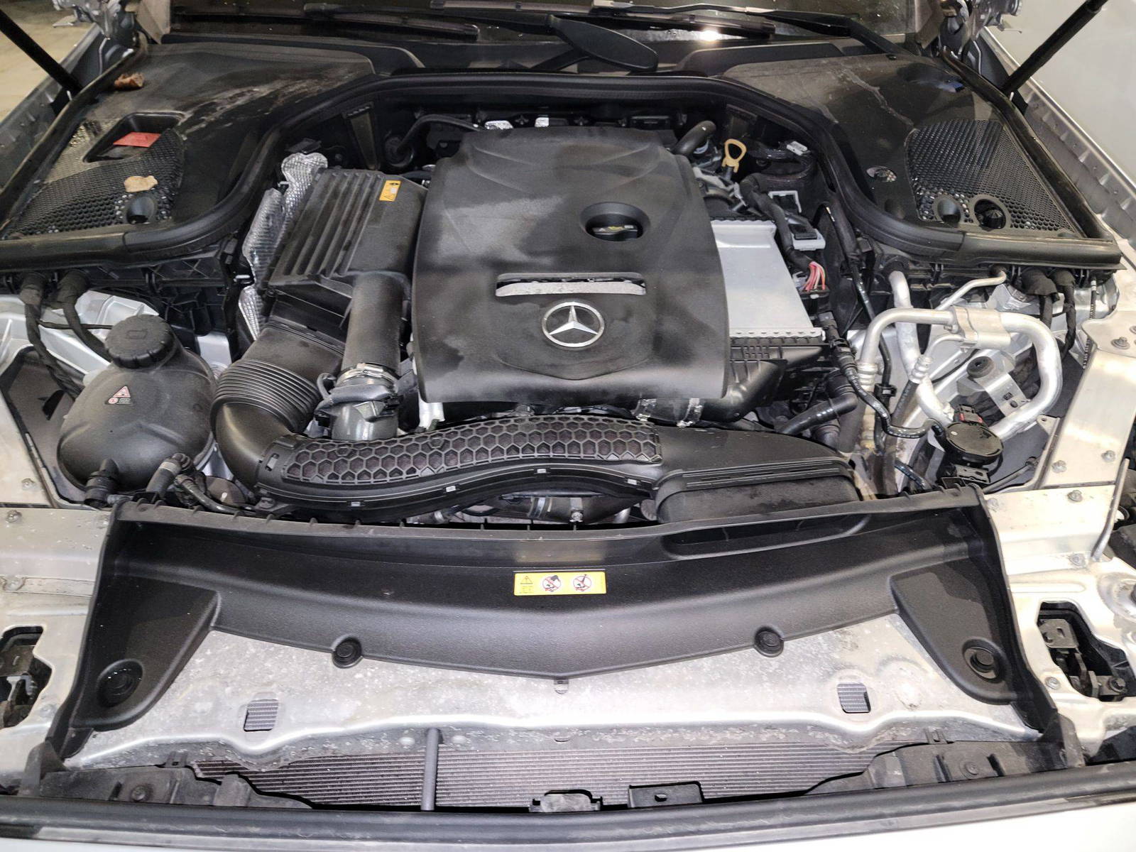 MERCEDES BENZ E-300 2019 - Marhaba Auction Used Cars - Image 11