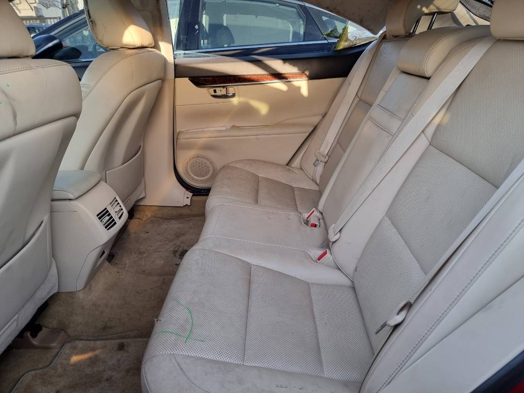 2015 LEXUS ES 350 — 82550 Miles — Lot 68685644 — Main - Marhaba Auctions Used Cars - Image 7