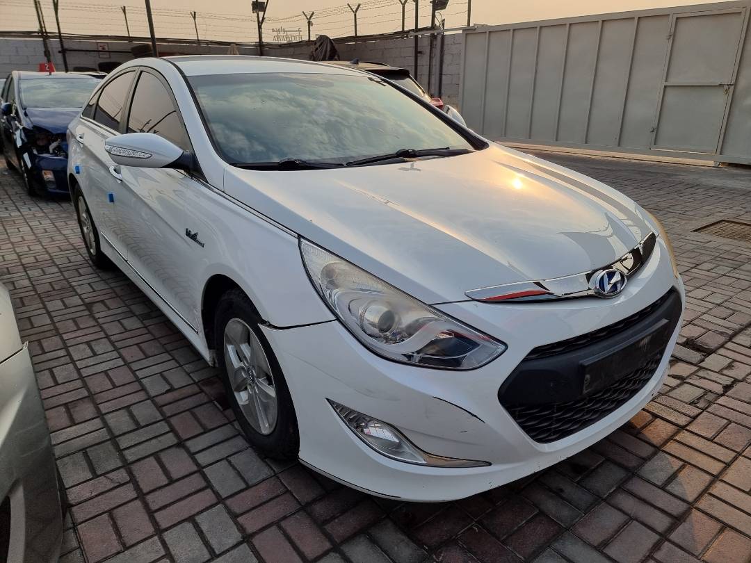 HYUNDAI SONATA 2012 - Marhaba Auction Used Cars - Image 3