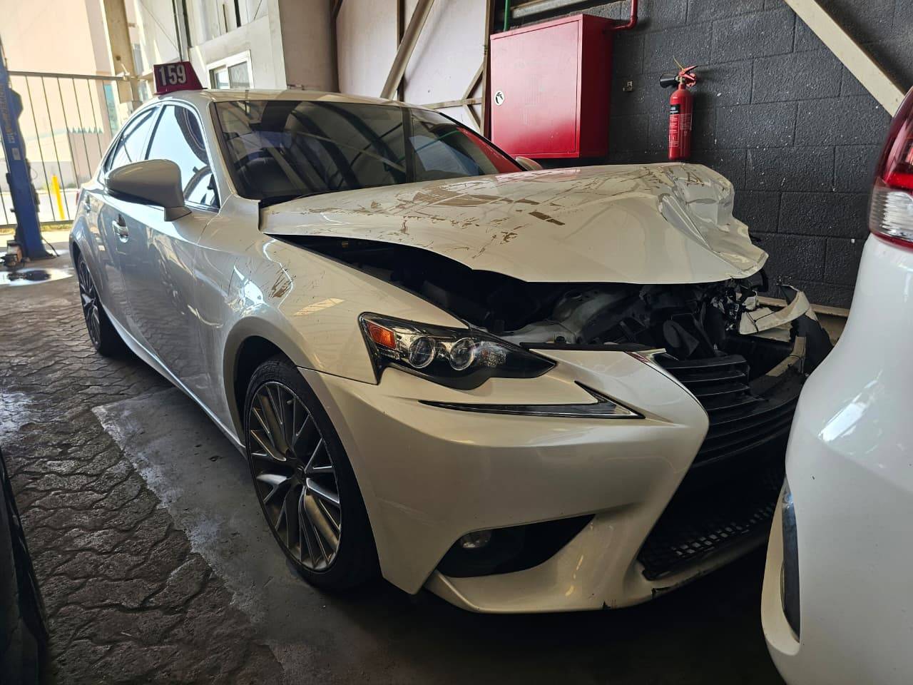 LEXUS IS 200T 2016 view 2