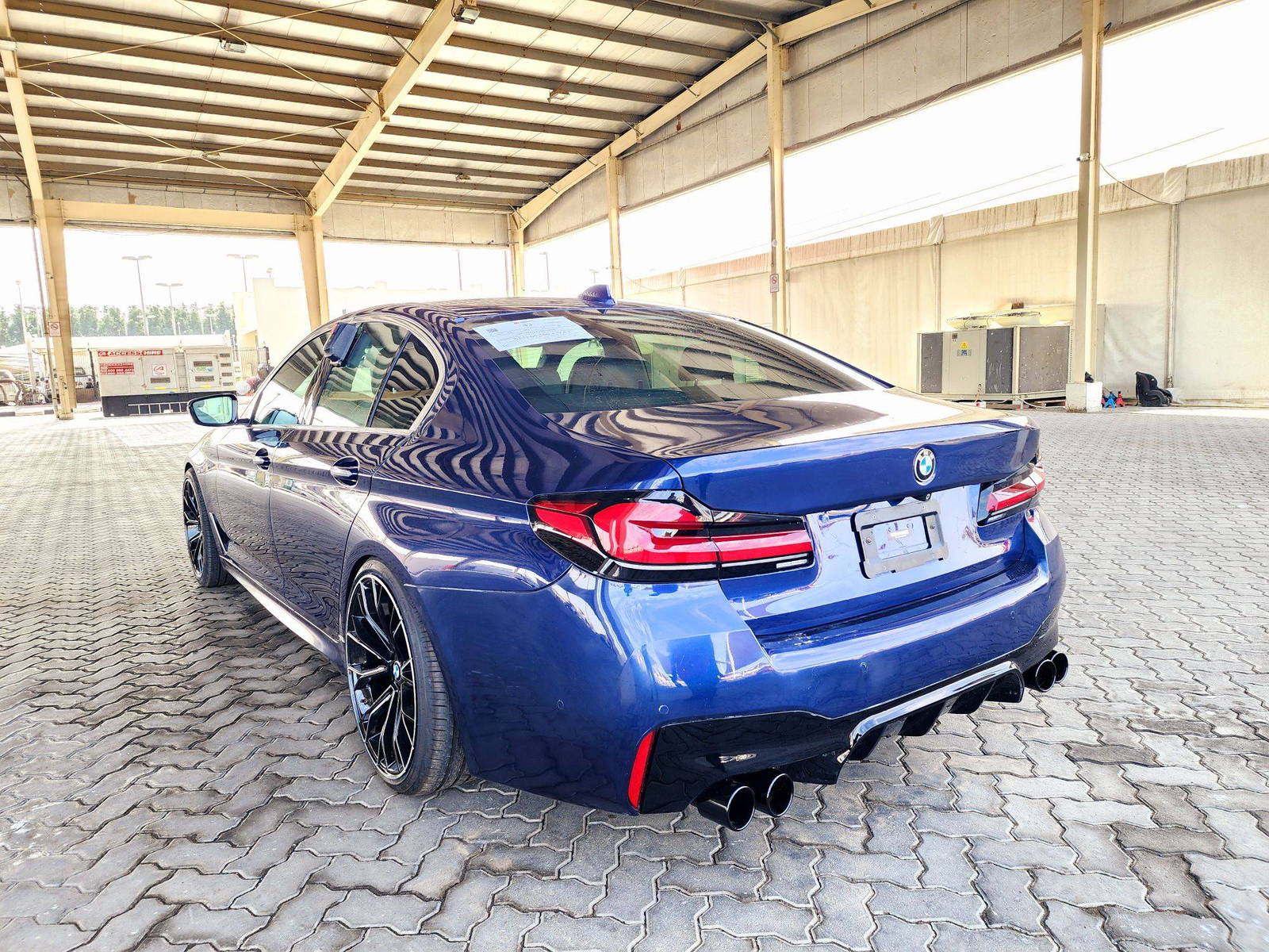 2018 BMW 530i — 93123 Miles — Lot 8JWA37608 — Souq - Marhaba Auctions Used Cars - Image 3