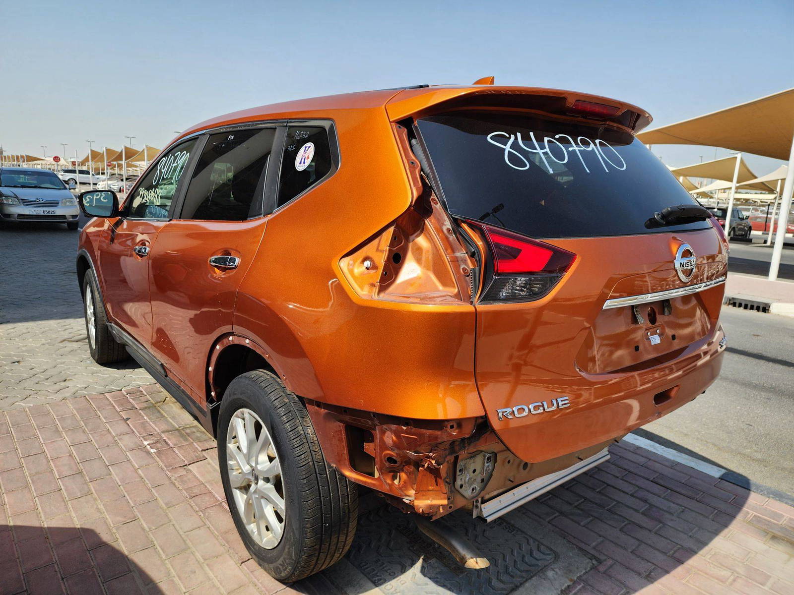 2017 NISSAN ROGUE — 109048 Miles — Lot 40790 — Souq - Marhaba Auctions Used Cars - Image 5