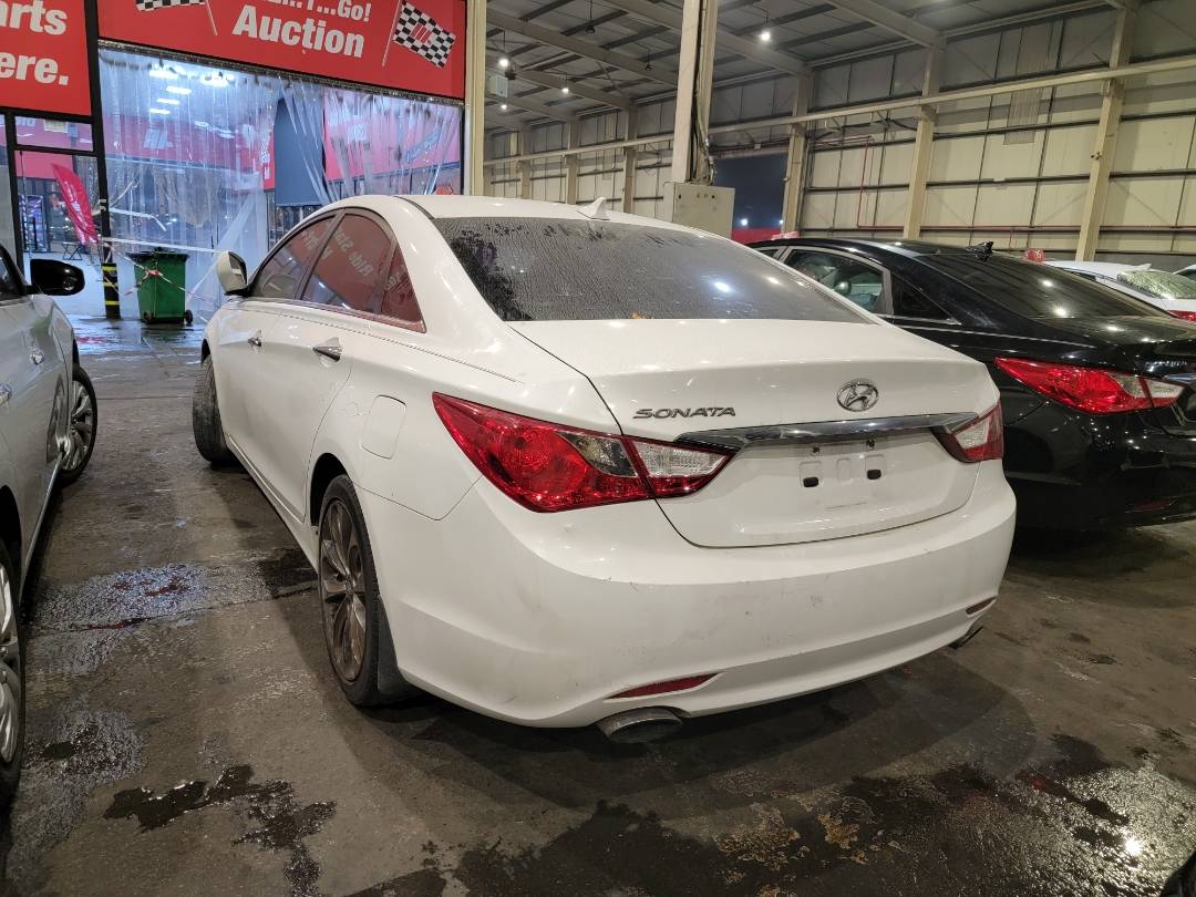 2011 HYUNDAI SONATA — 124454 Miles — Lot BH305255 — Main - Marhaba Auctions Used Cars - Image 5