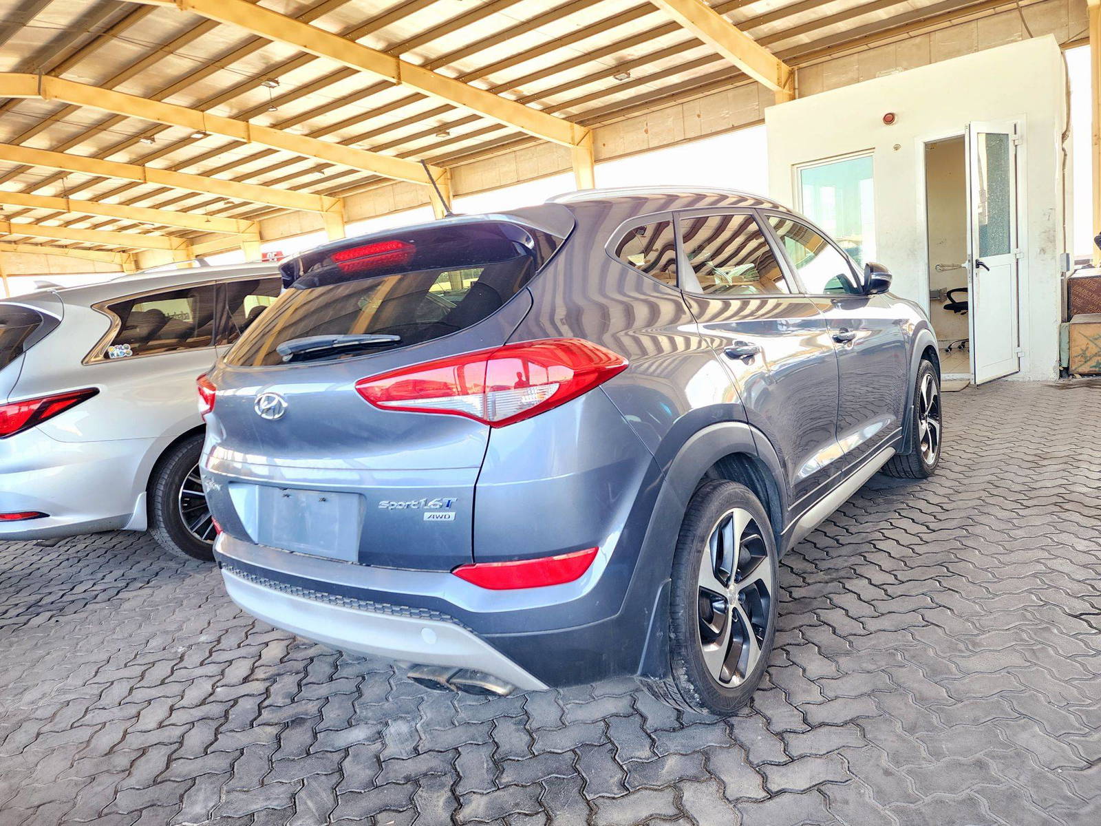 2017 HYUNDAI TUCSON — 144205 Miles — Lot 42513335 — Souq - Marhaba Auctions Used Cars - Image 3
